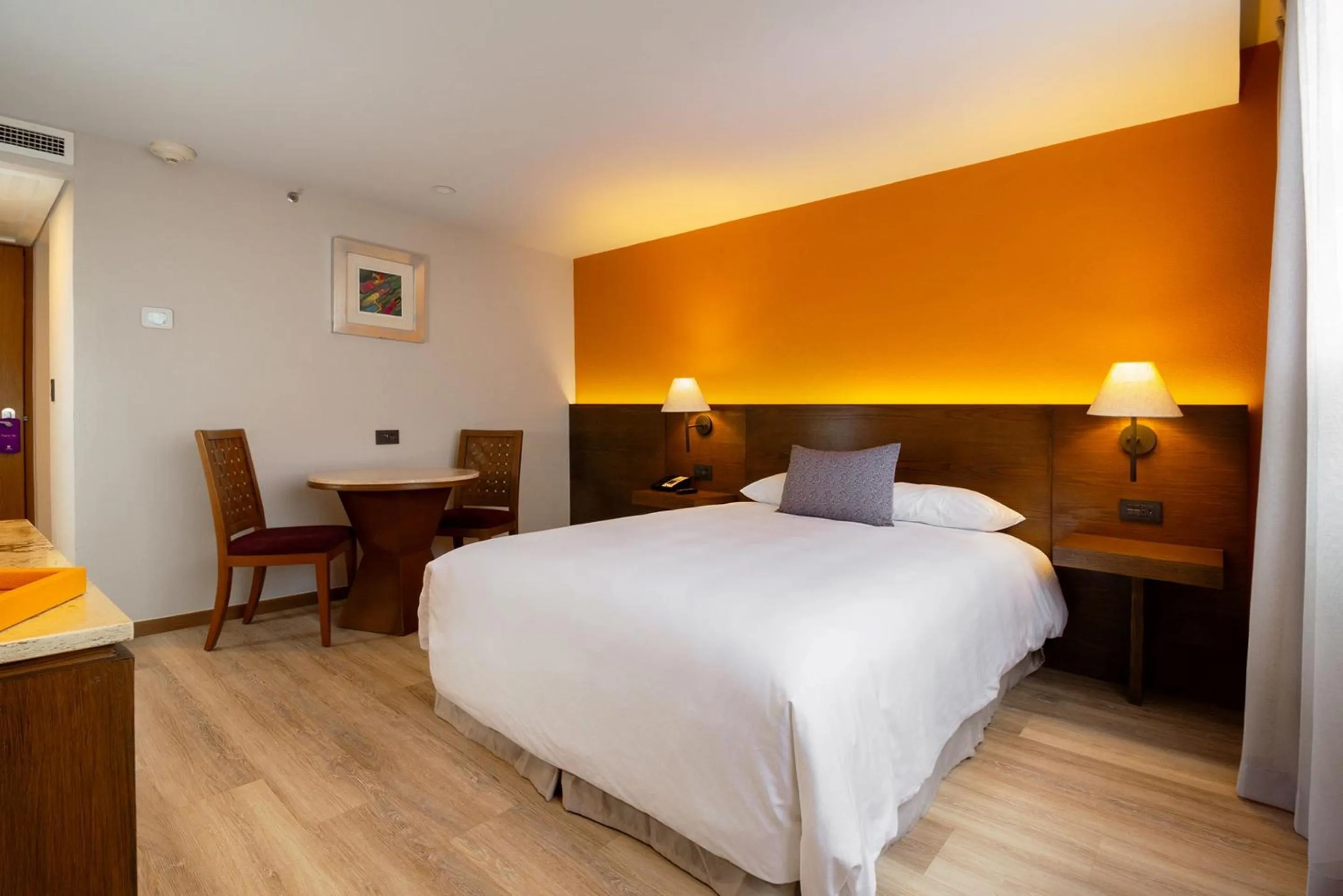 Photo of the whole room, Bed in Camino Real Aeropuerto