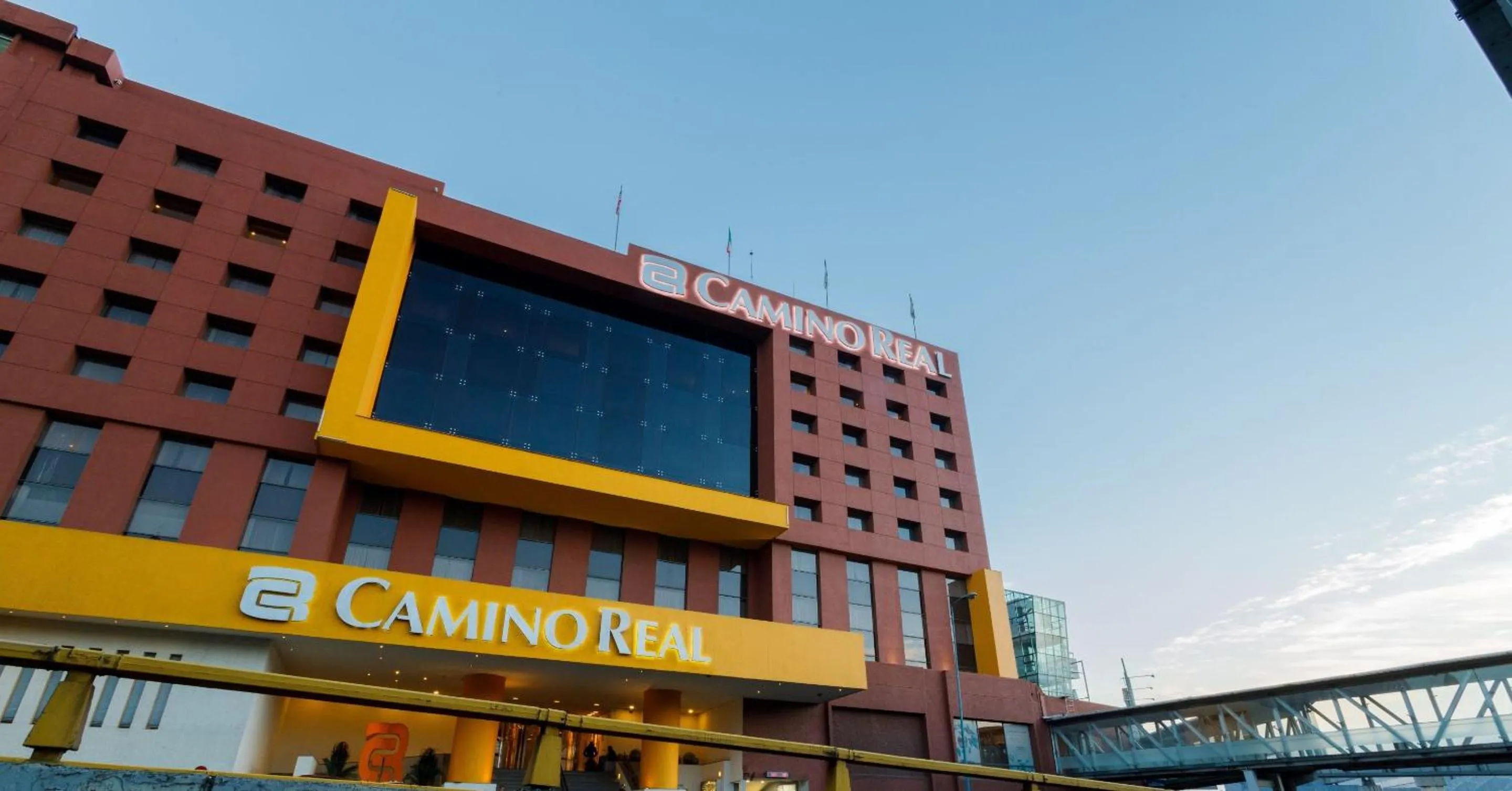Property building in Camino Real Aeropuerto