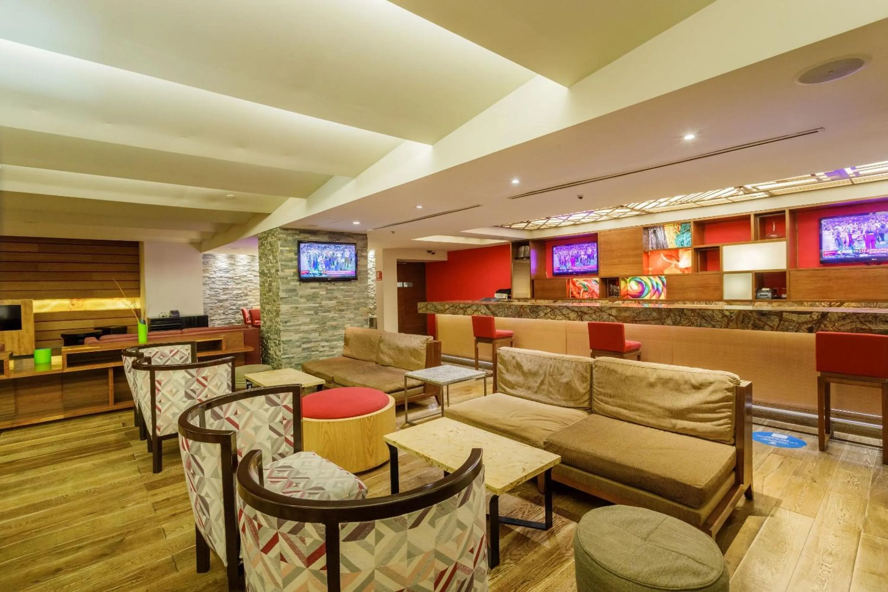 Lobby or reception in Camino Real Aeropuerto