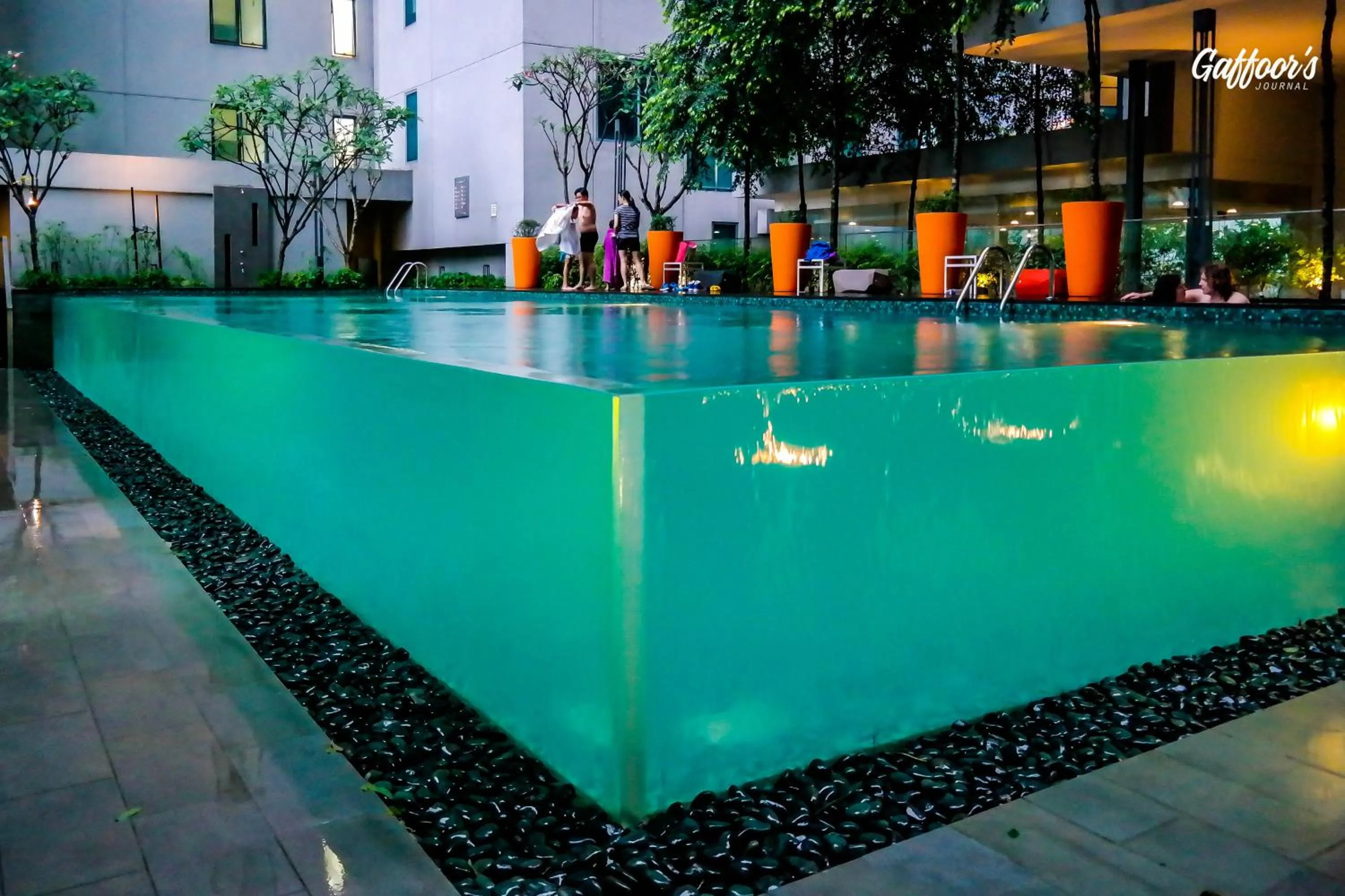 Swimming pool in Resort Hostel In City