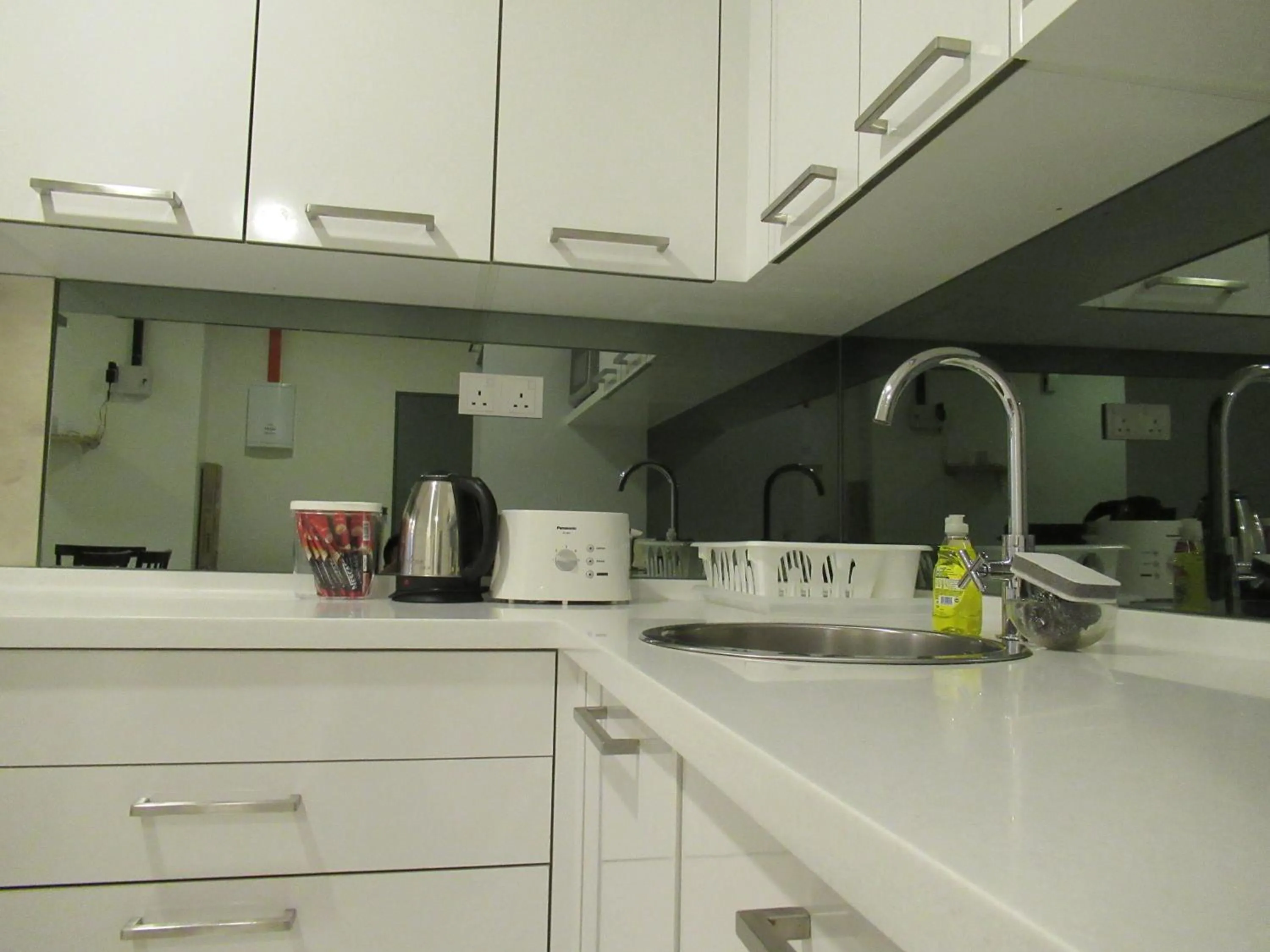 Kitchen or kitchenette in Resort Hostel In City