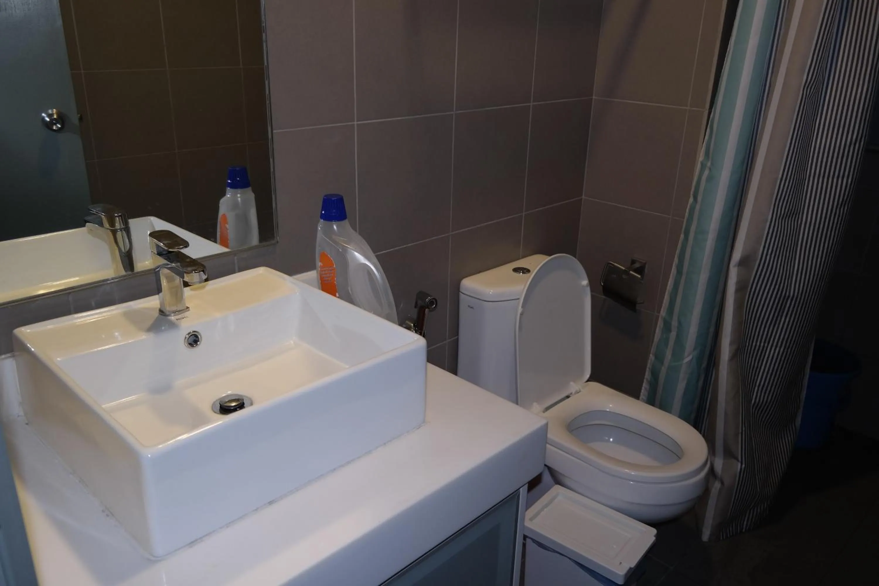 Bathroom in Resort Hostel In City