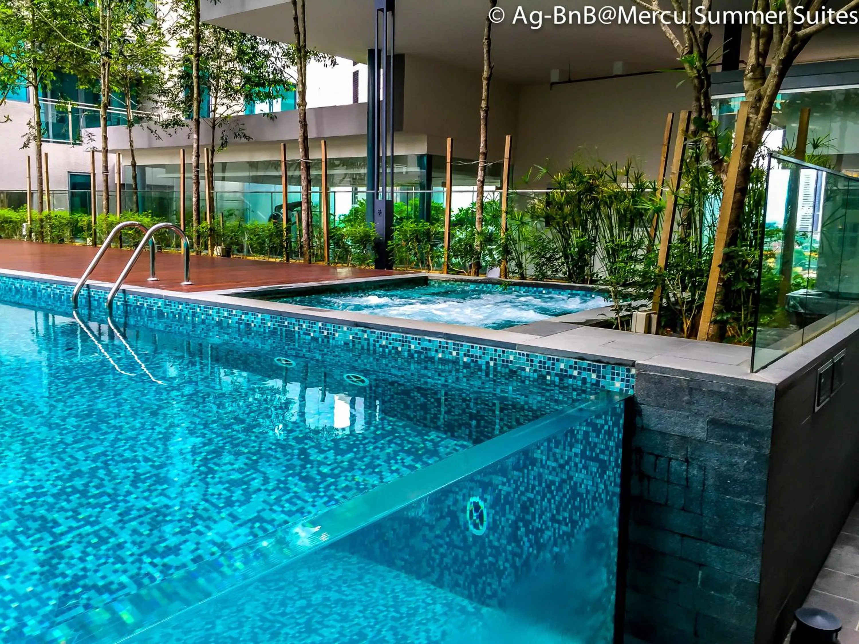 Swimming pool in Resort Hostel In City
