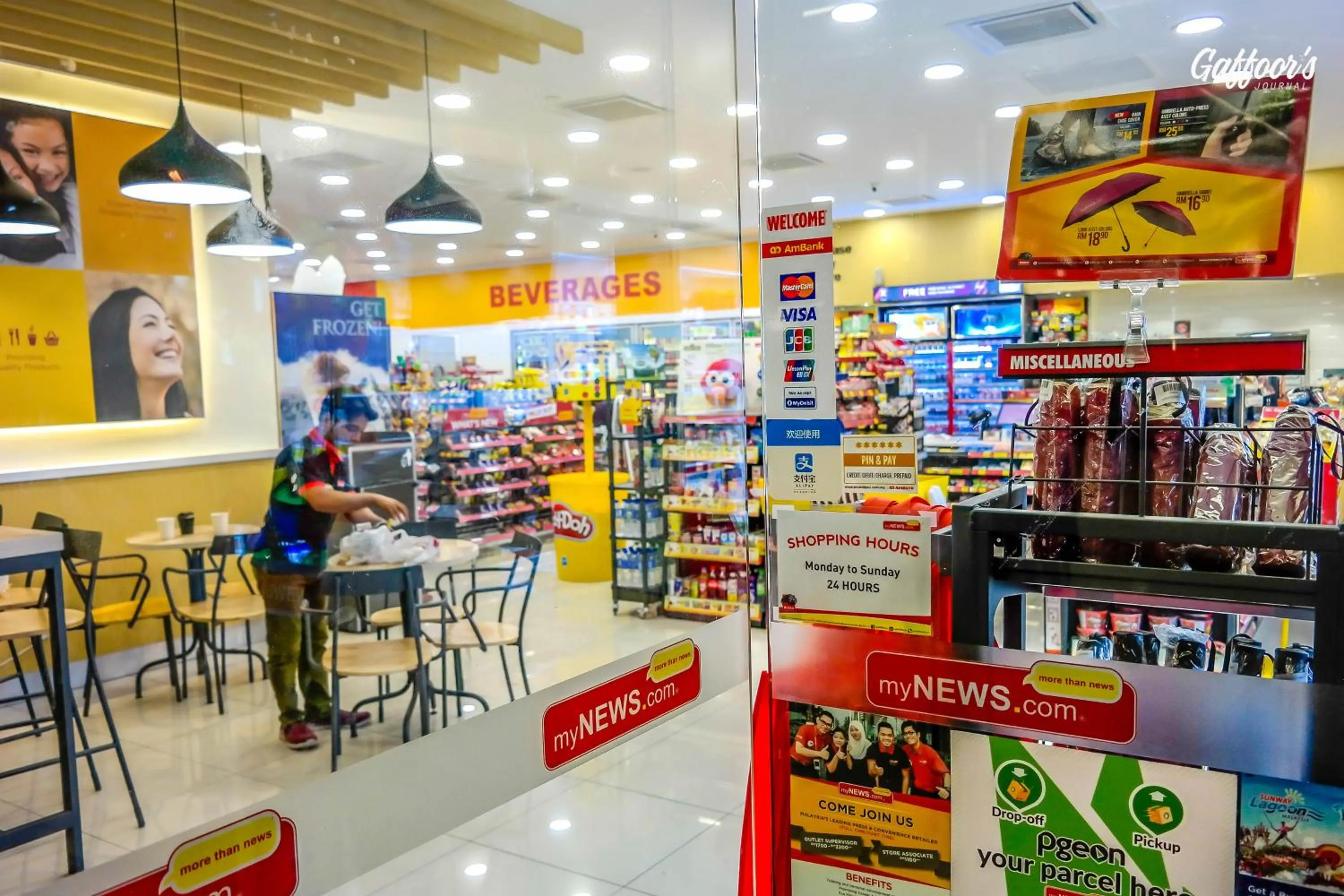 On-site shops in Resort Hostel In City