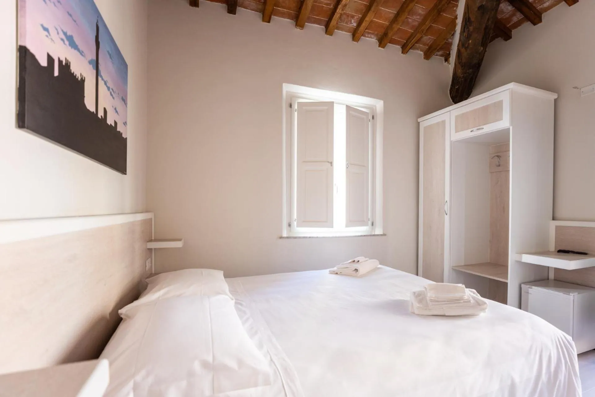 Bed in Albergo Centrale