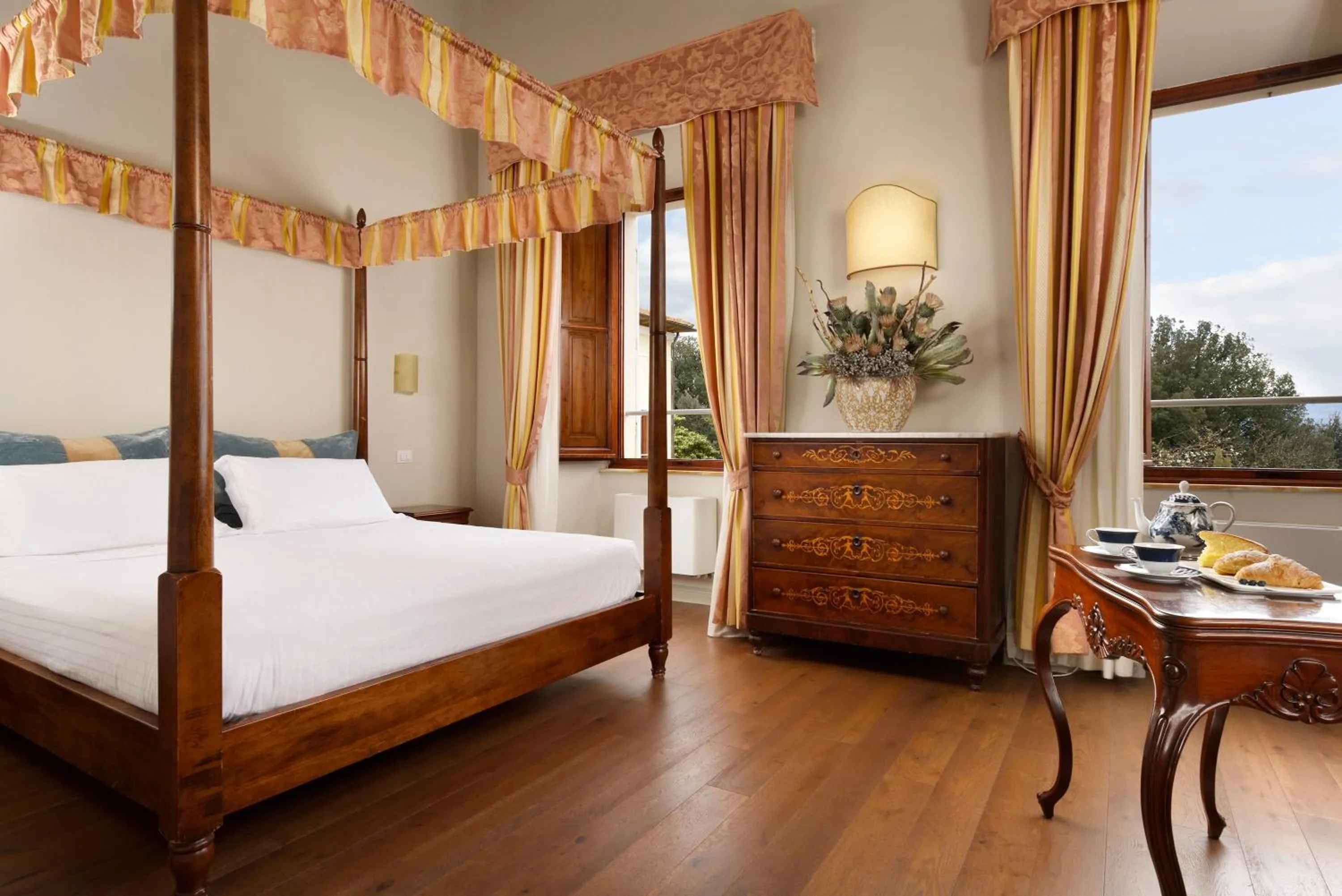 Photo of the whole room, Bed in Villa Sabolini