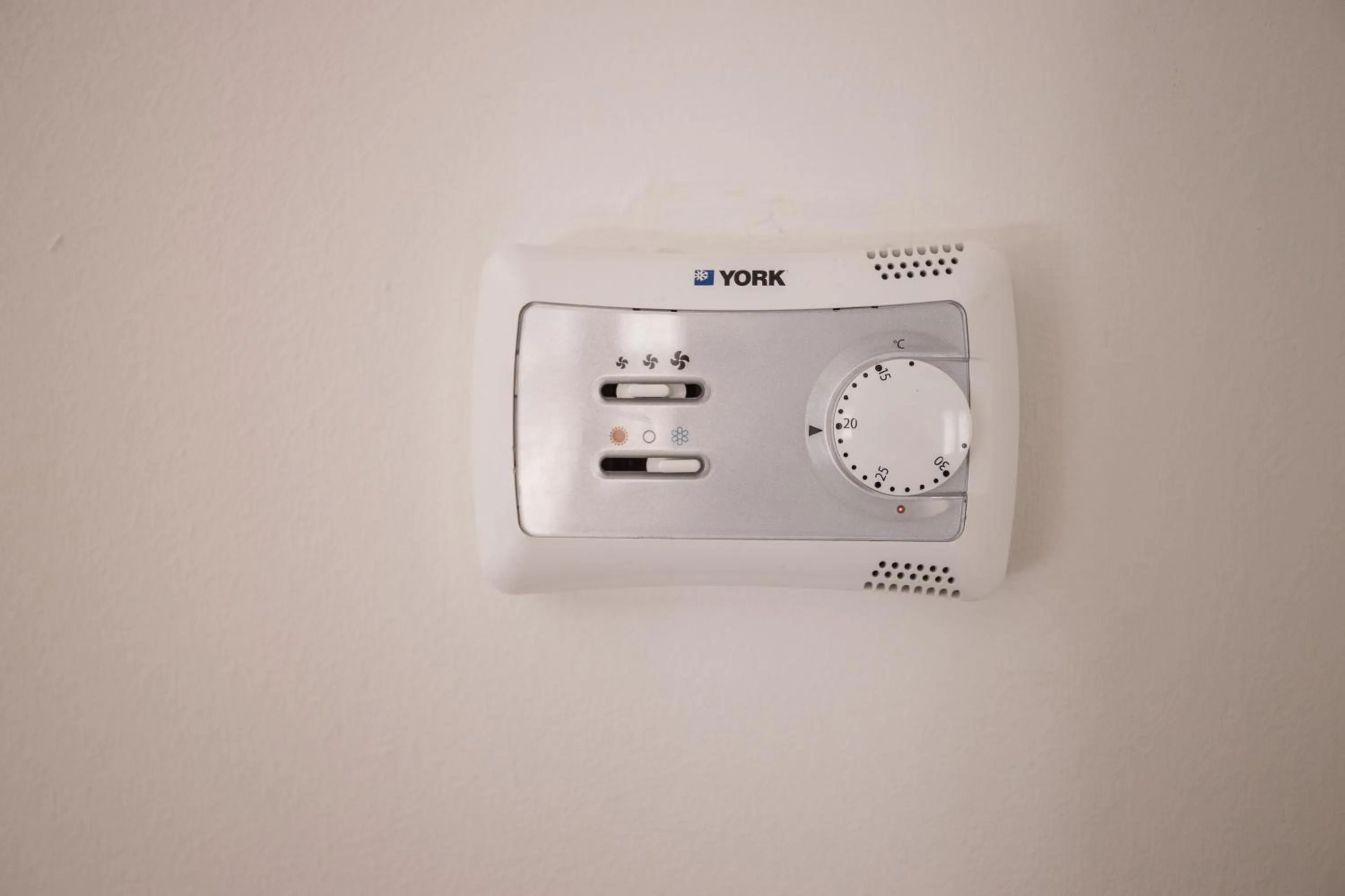 air conditioner in Hotel Restaurante Rúas