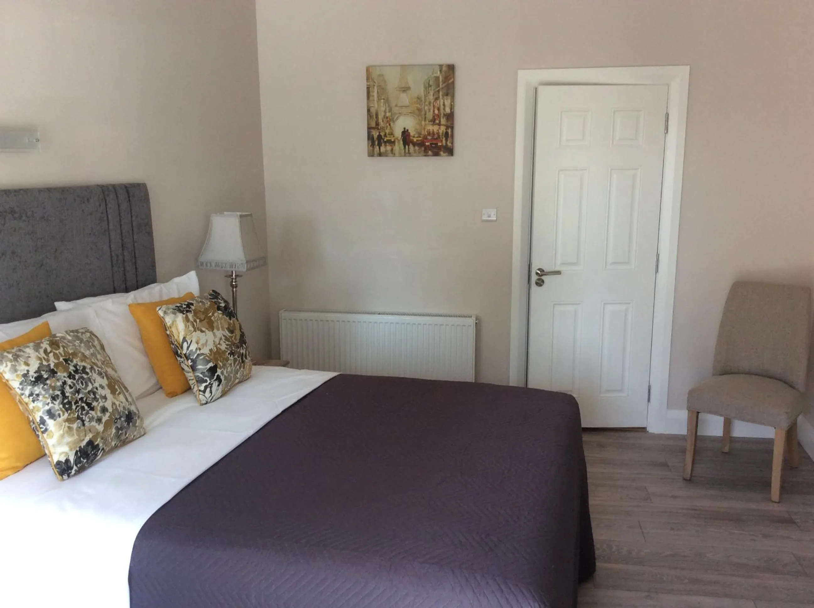 Bedroom, Bed in The Gardens B&B