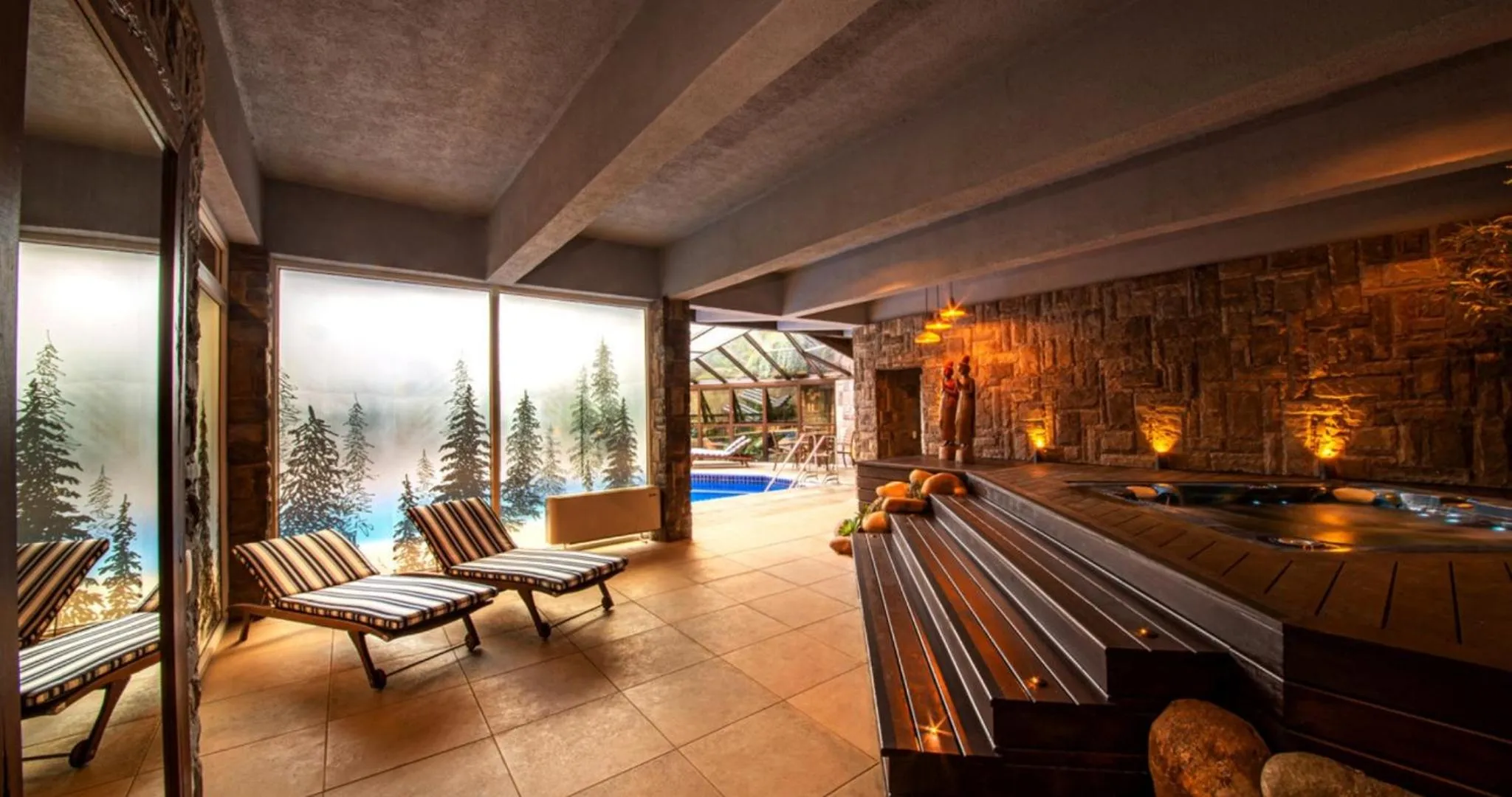 Hot Tub in Hotel Casa da Montanha