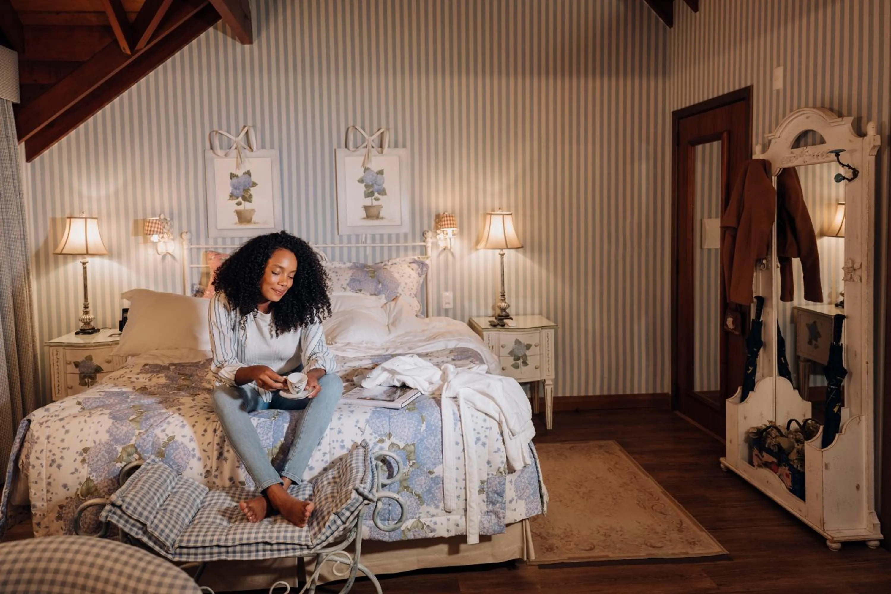 People, Bed in Casa da Montanha