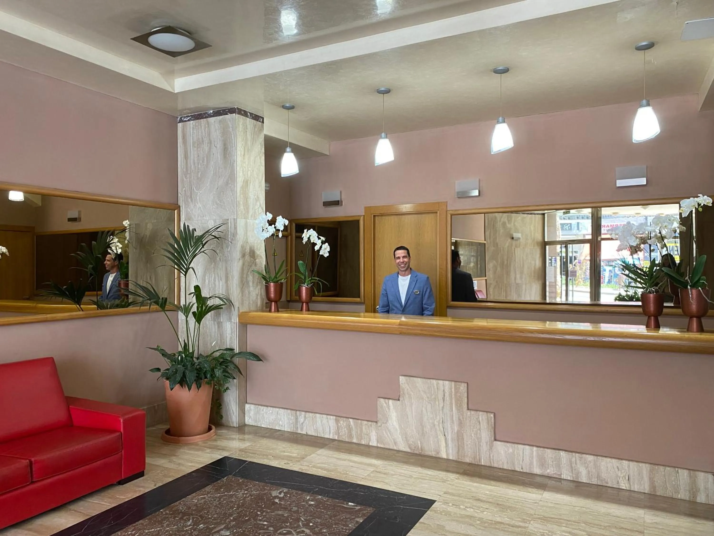 Staff in Apartamentos MS Pepita