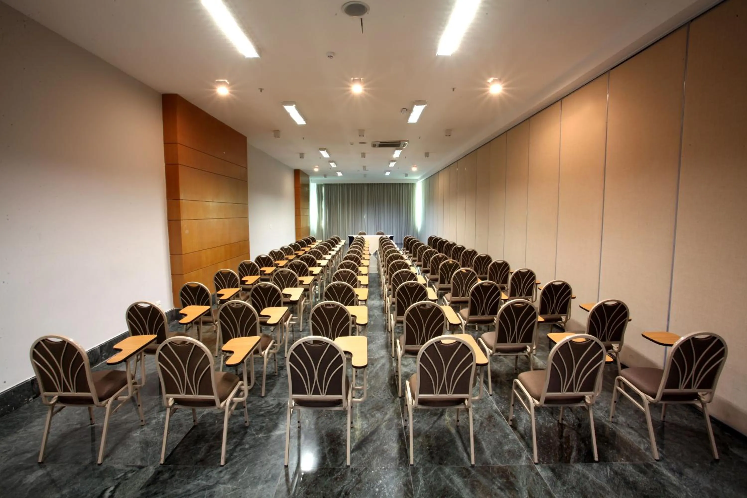 Meeting/conference room in Royal Macaé Palace Hotel