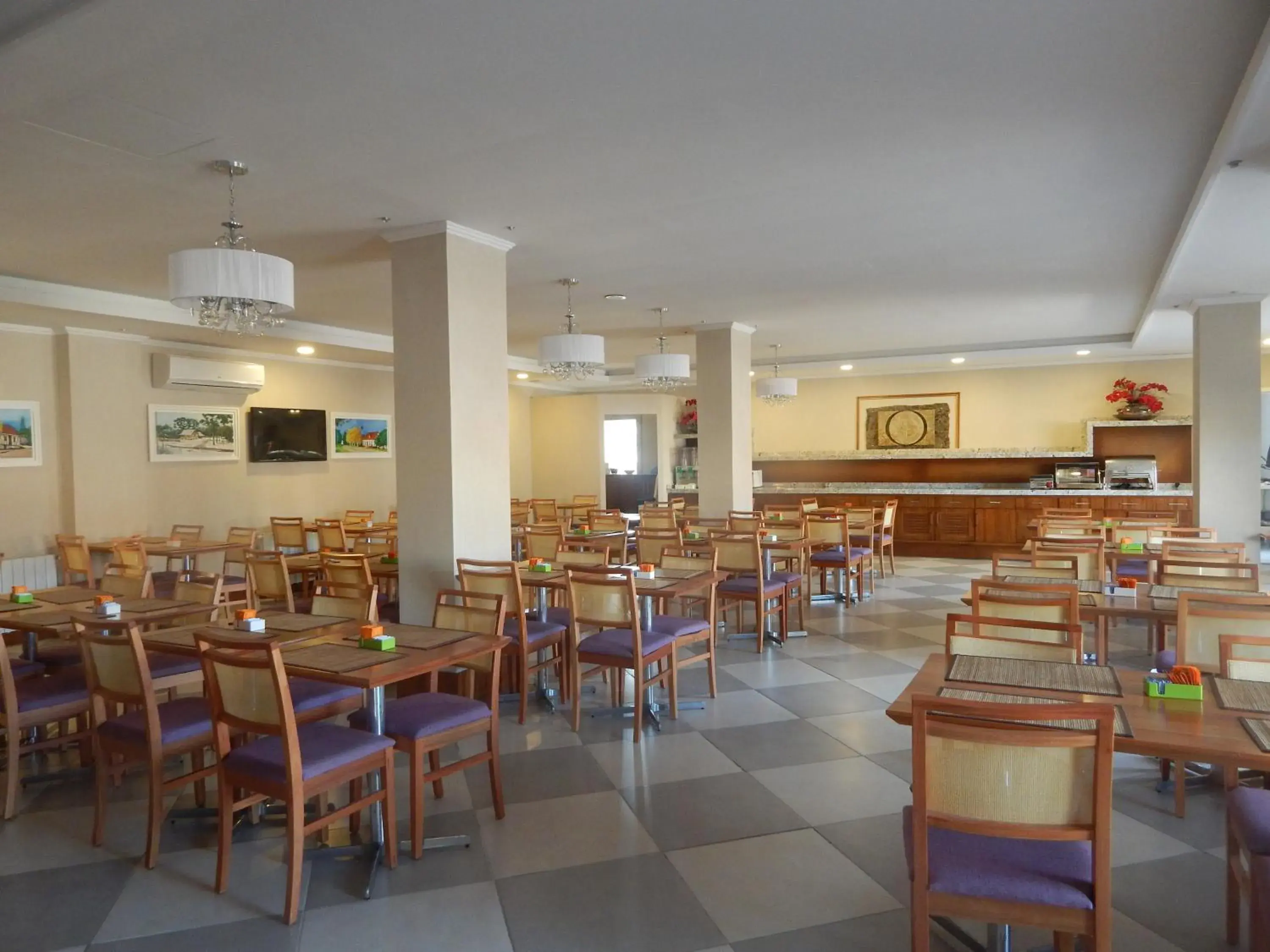 Restaurant/places to eat in Life Hotel Infinity Restaurant/places to eat in Life Hotel Infinity