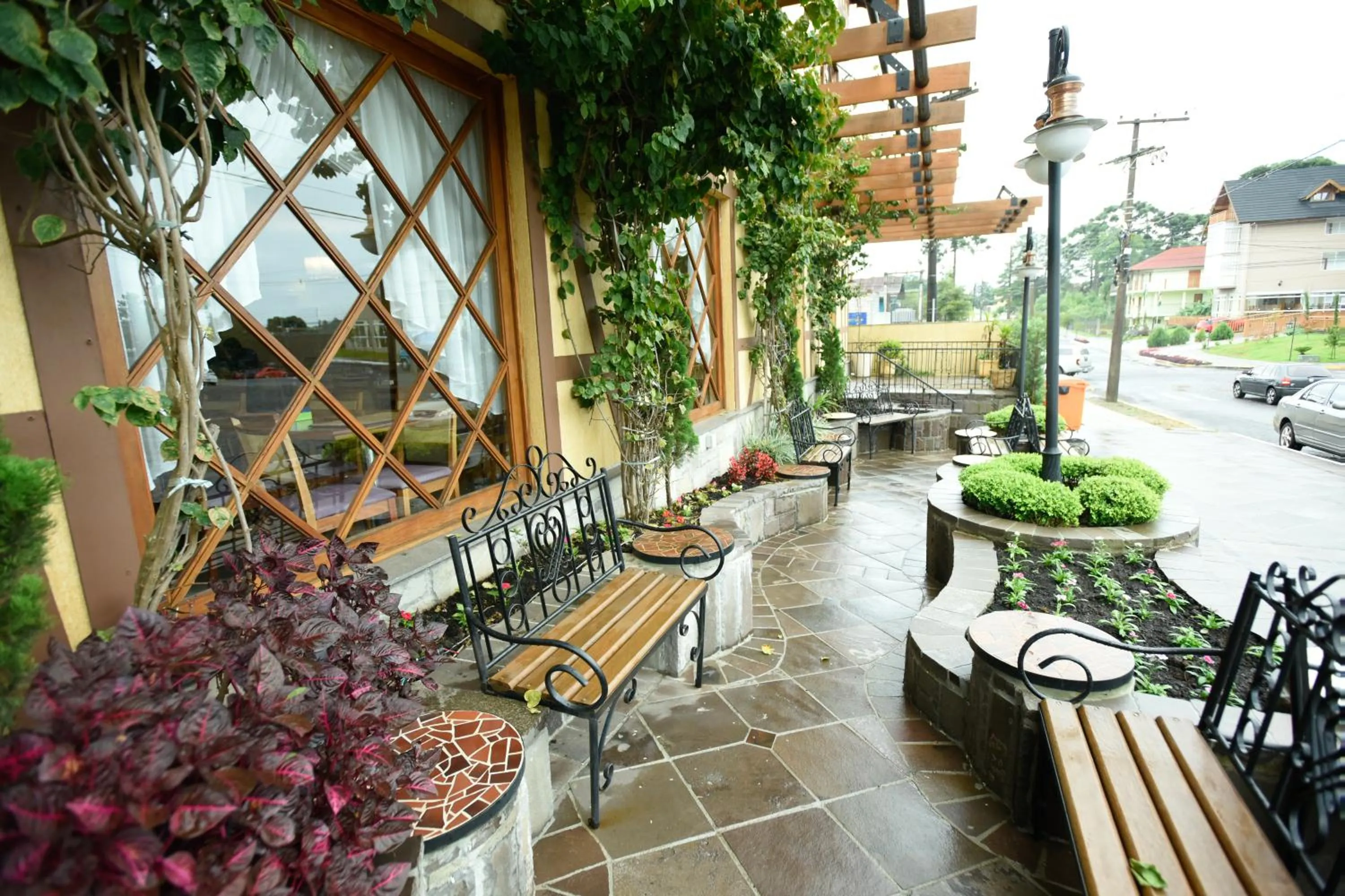 Patio in Life Hotel Infinity