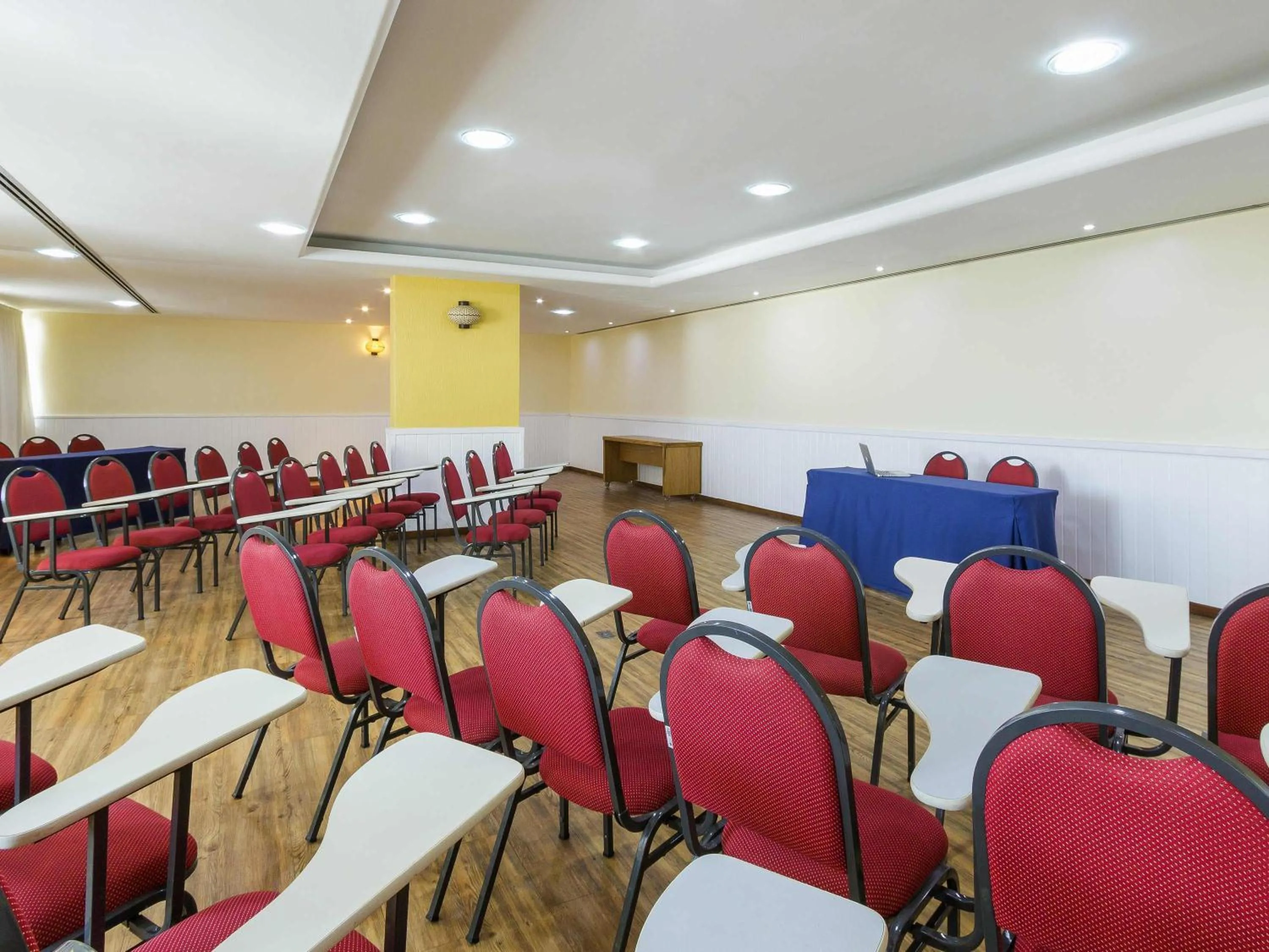 Meeting/conference room in Novotel Salvador Rio Vermelho