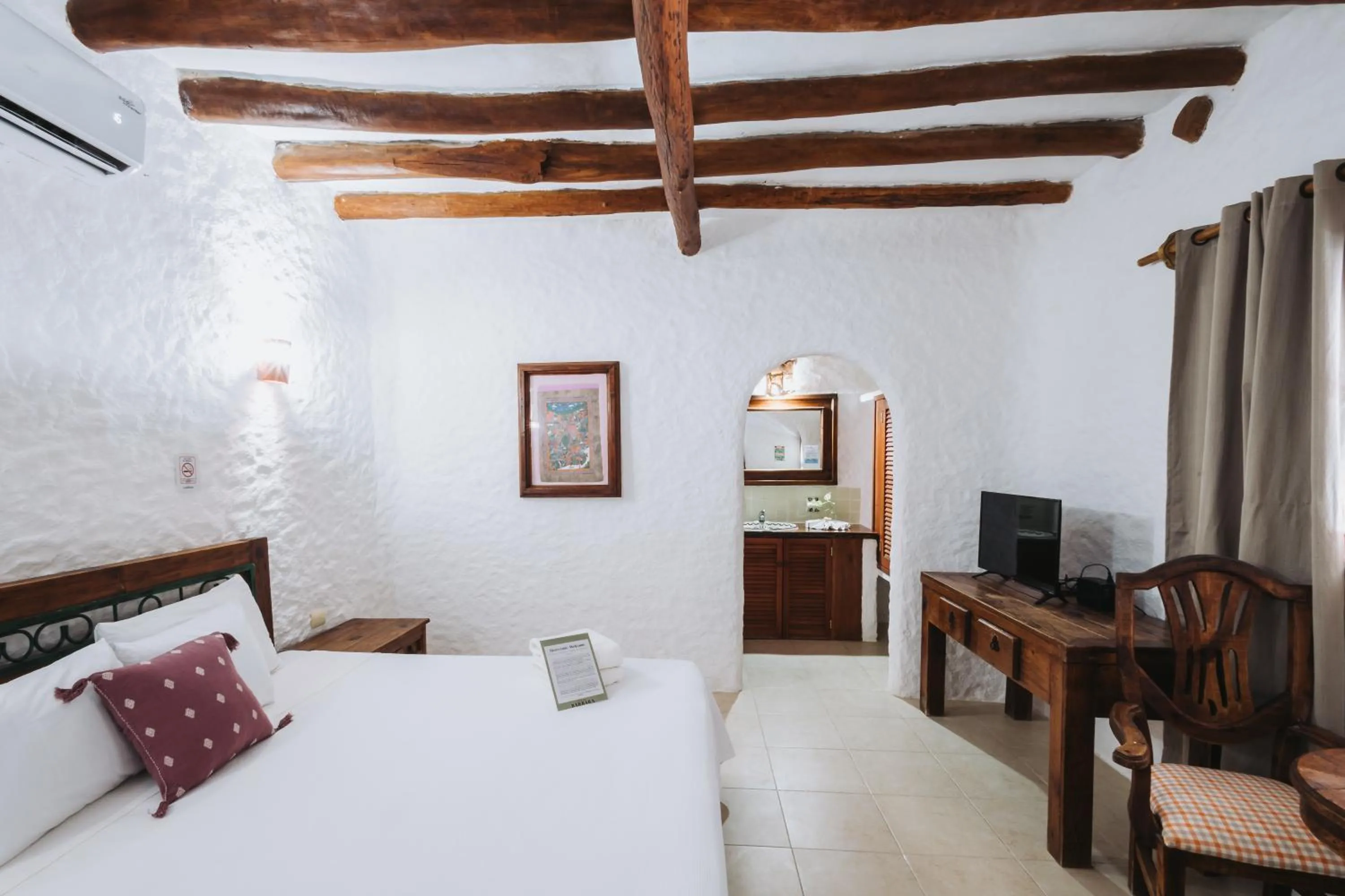Bedroom, Bed in Hotel Casa Barbara Holbox