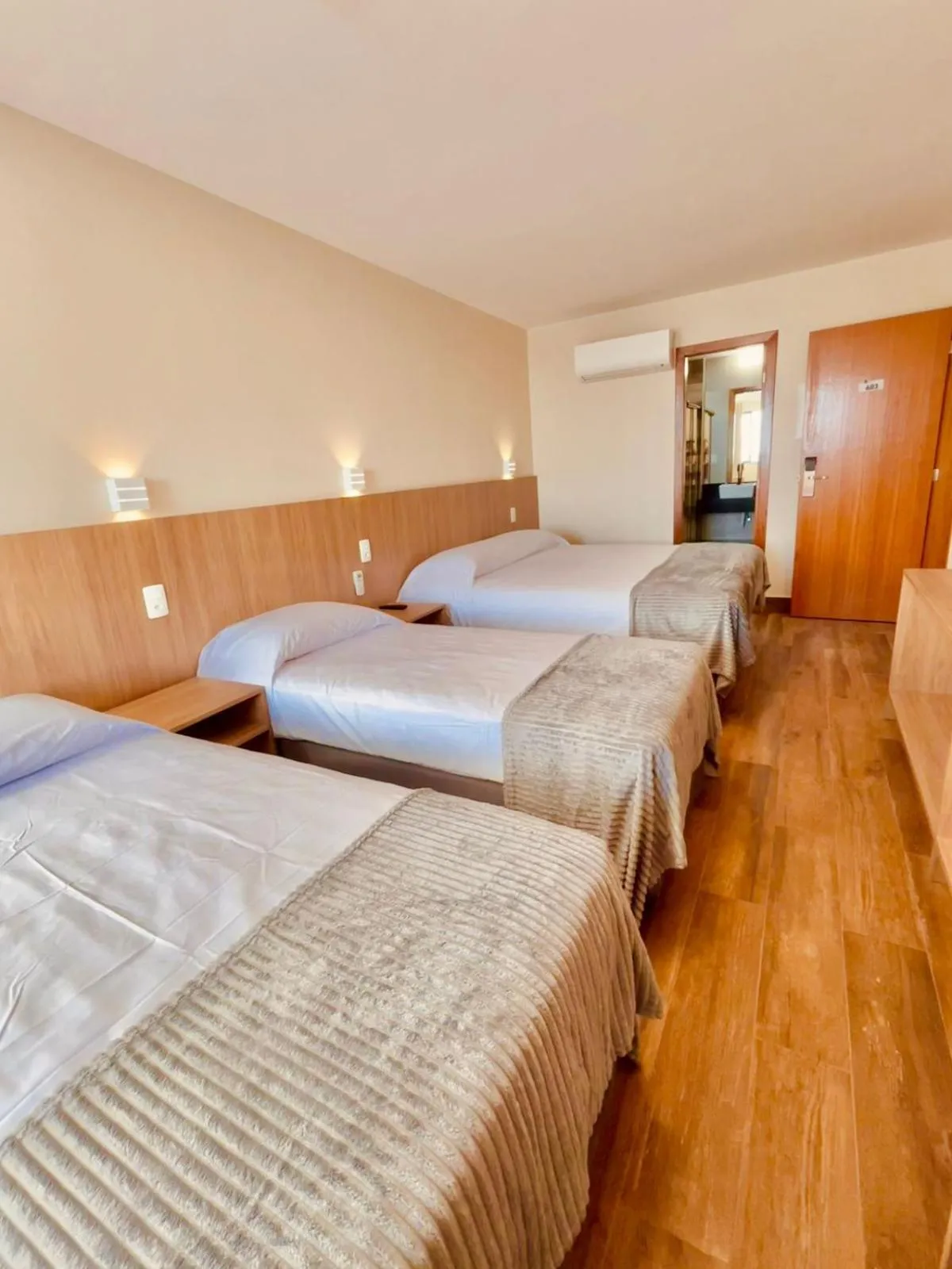 Bedroom, Bed in Hit Hotel