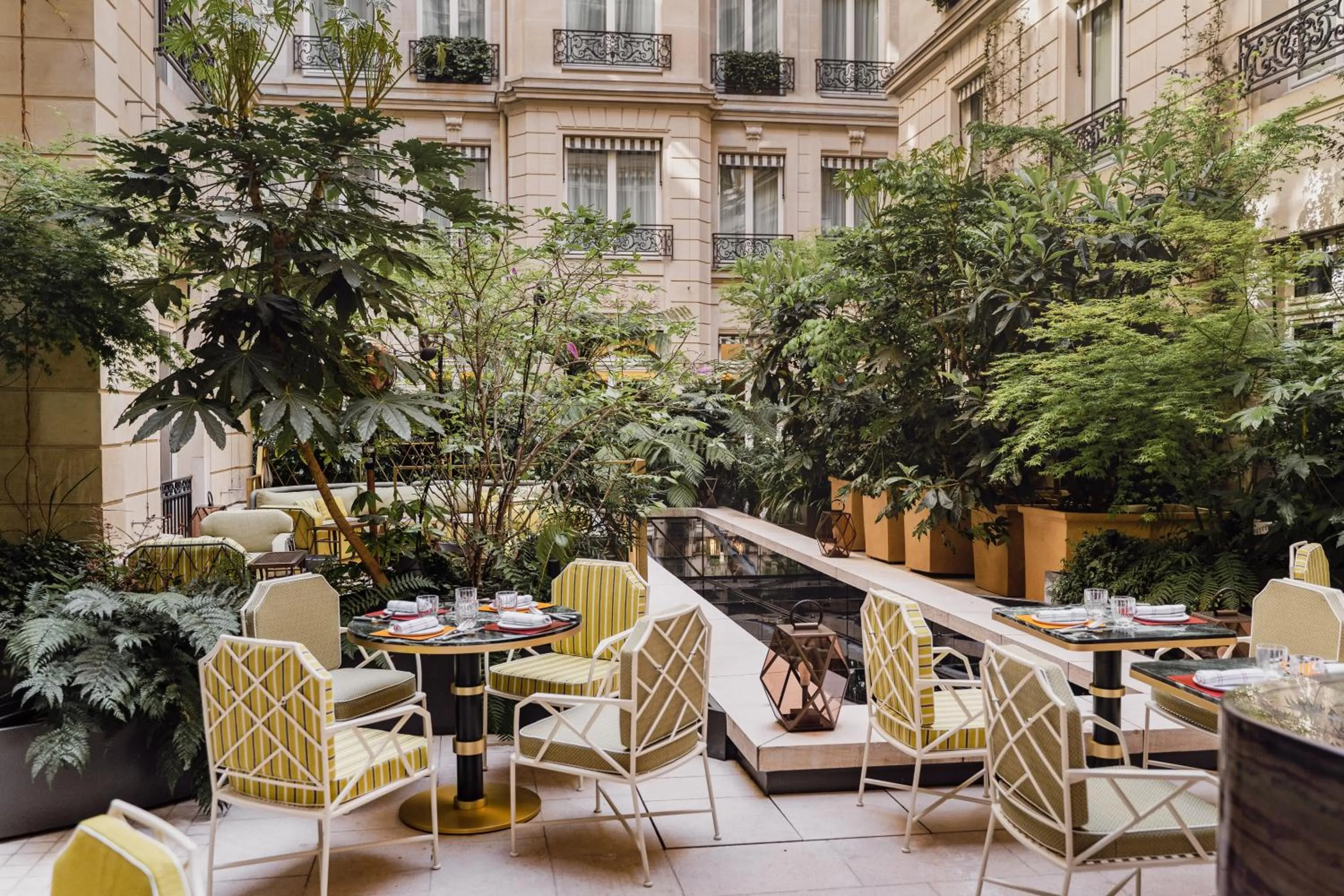 Garden in Hotel de Crillon