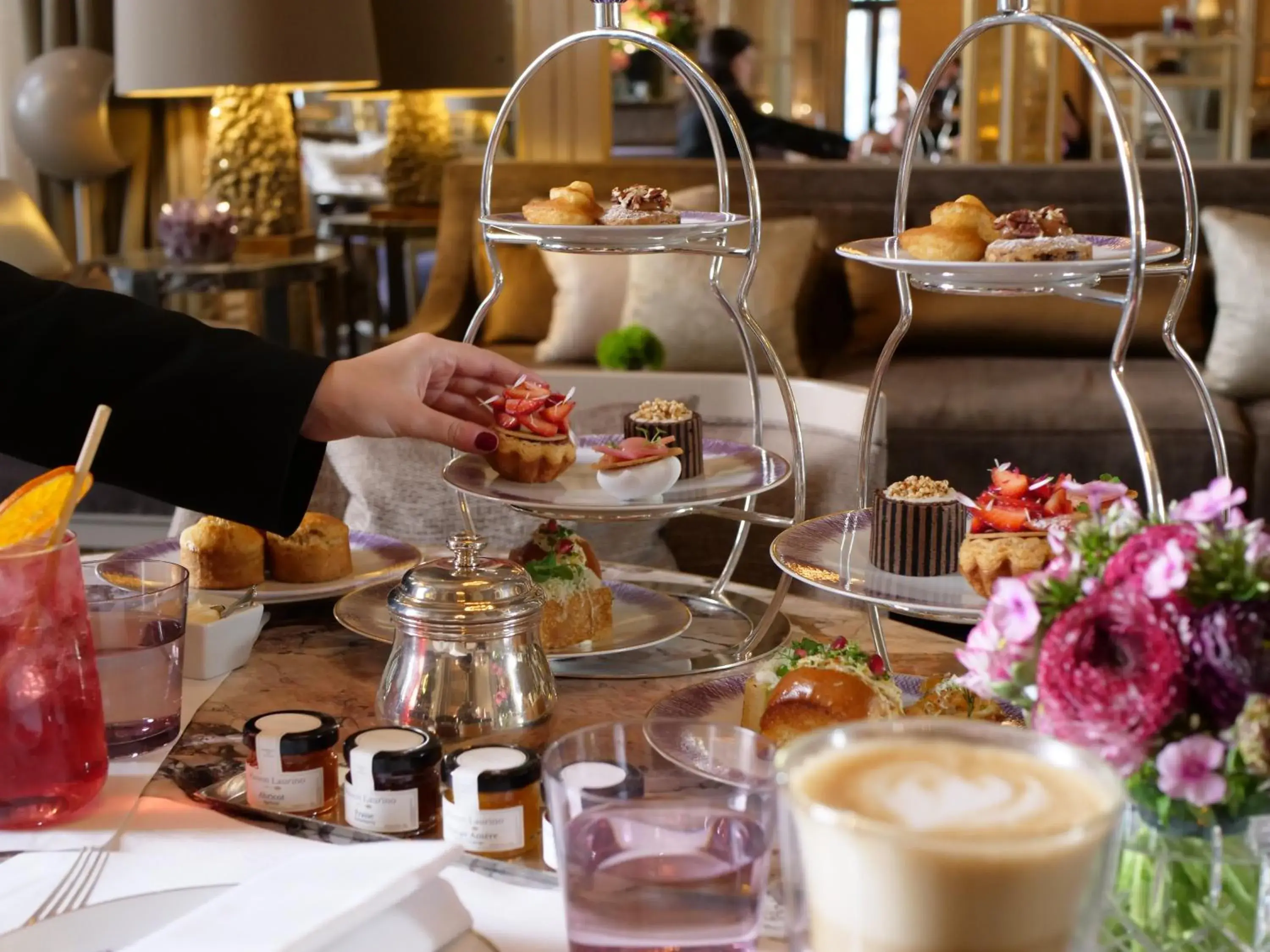 Food in Hotel de Crillon Food in Hotel de Crillon