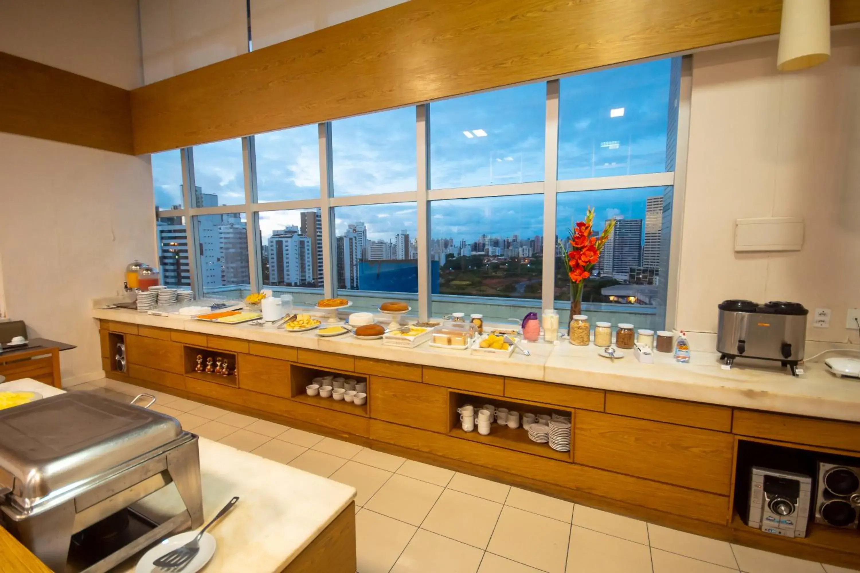 Restaurant/places to eat in Iguatemi Business & Flat by Avectur Restaurant/places to eat in Iguatemi Business & Flat by Avectur