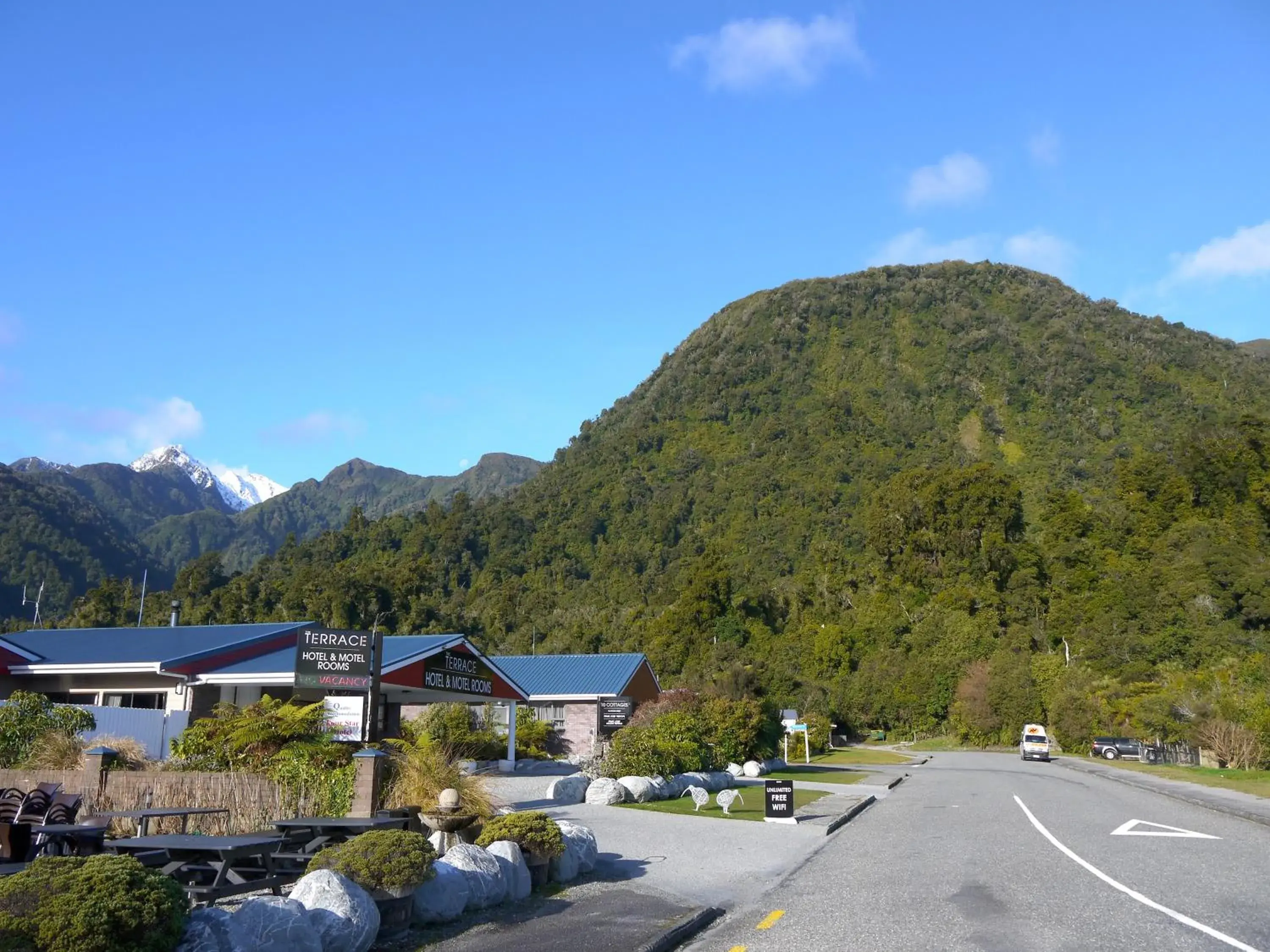 Facade/entrance in The Terrace Facade/entrance in The Terrace