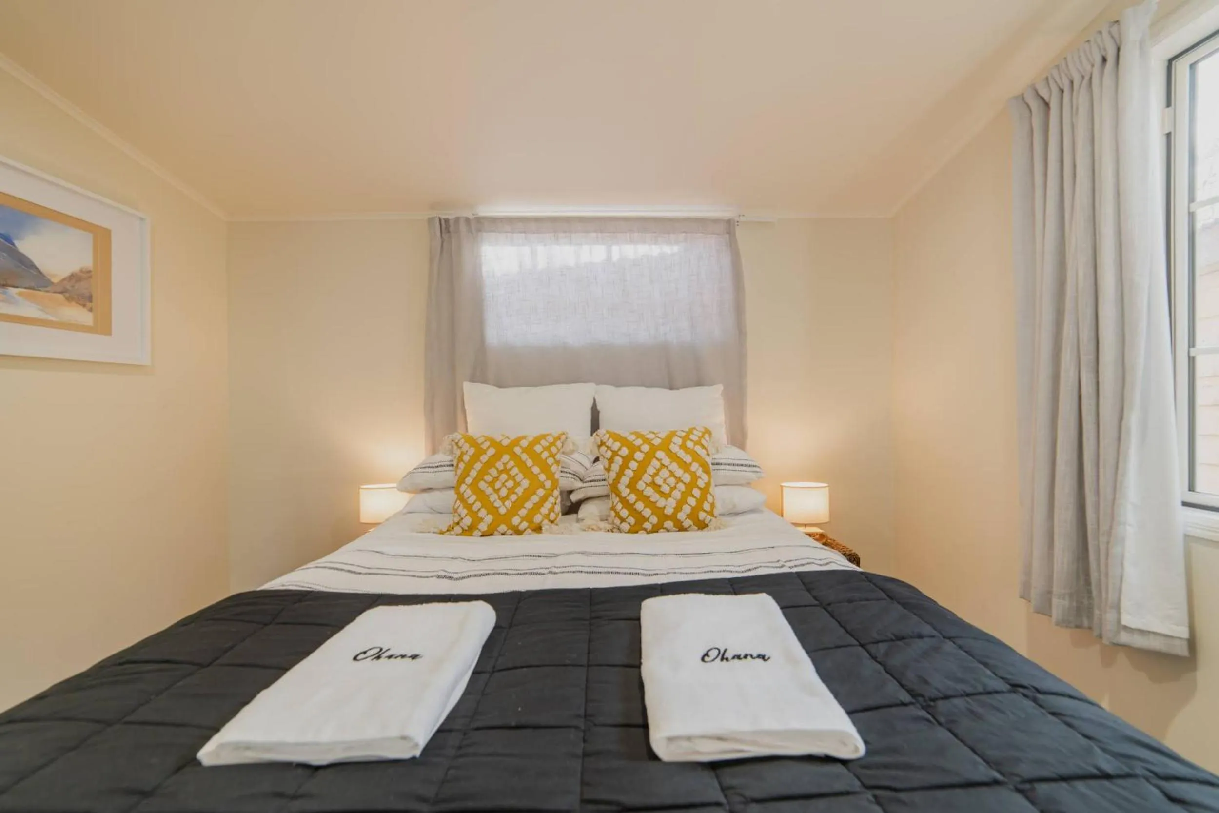 Bed in Lake Tekapo Cottages