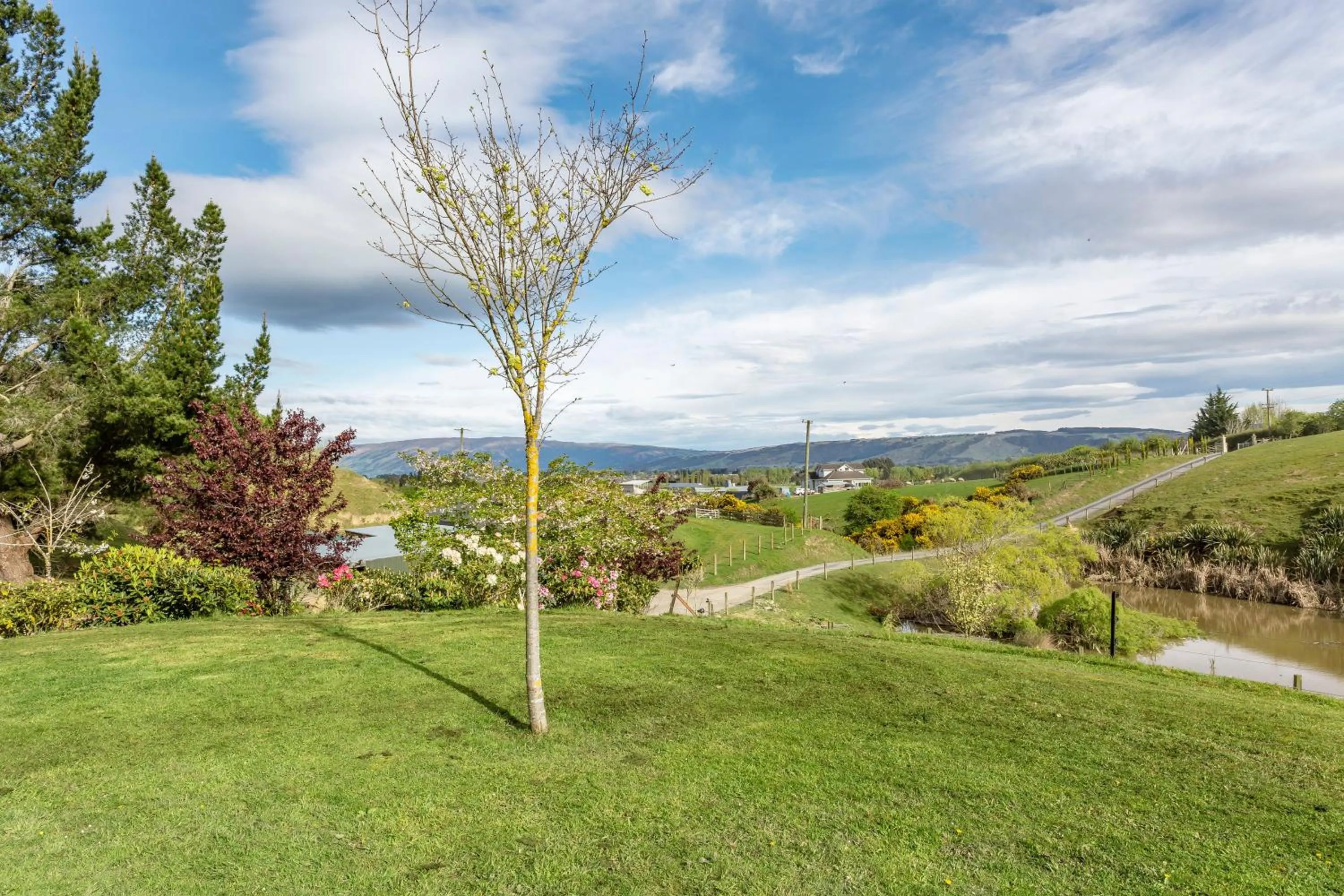 Mountain view in Hunters Moon