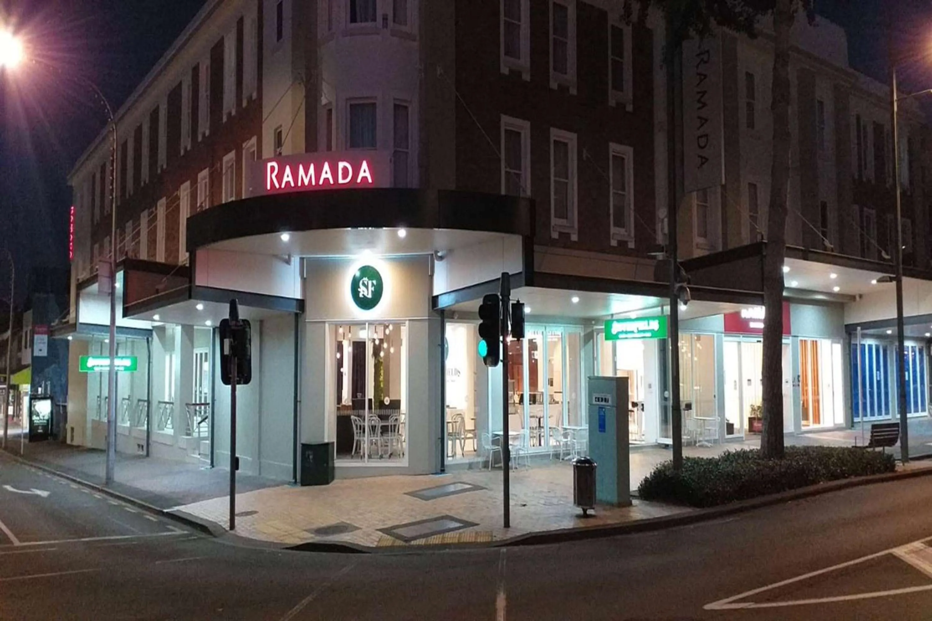 Property building in Ramada by Wyndham, Hamilton City Center