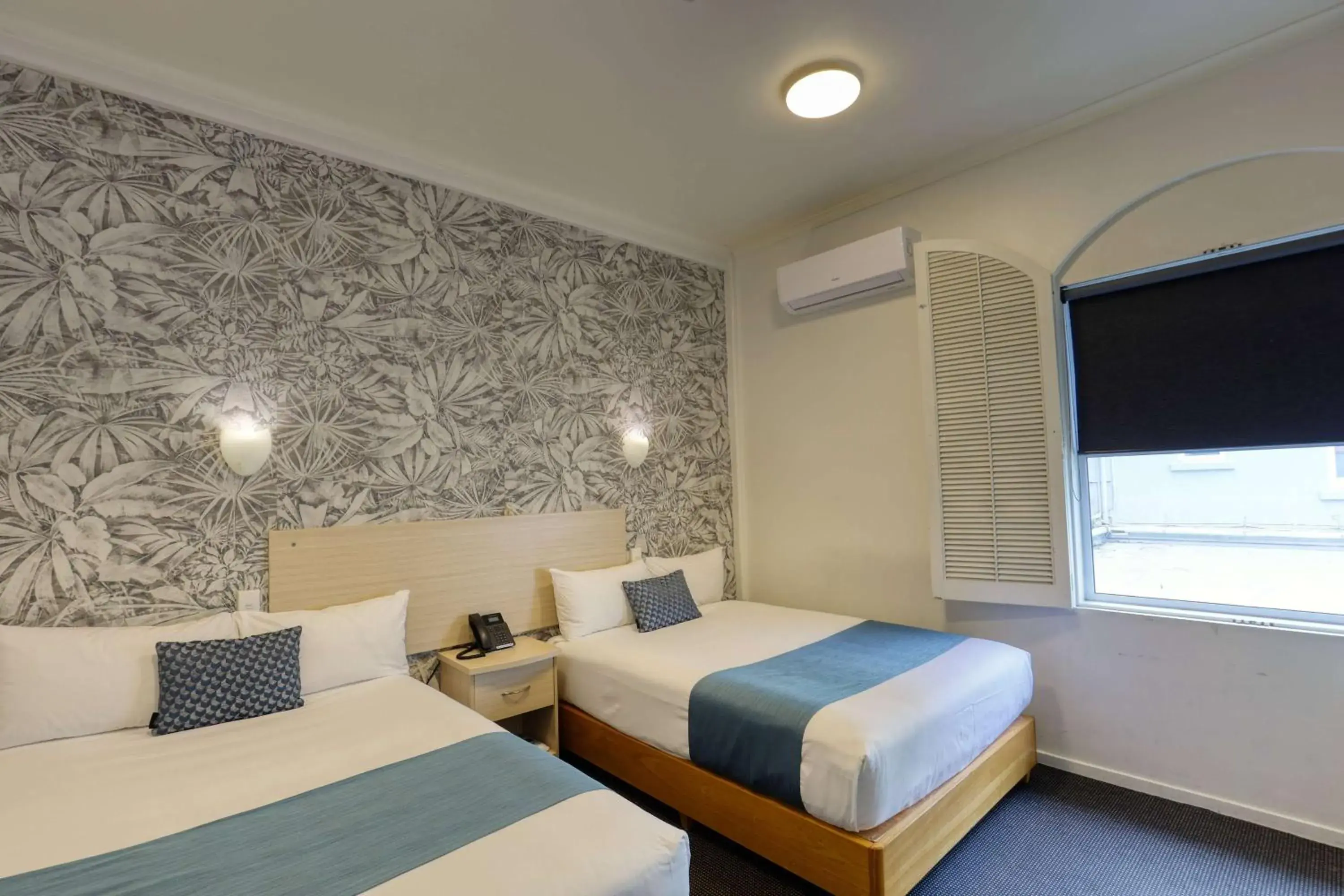 2 Double Beds, Economy Room, Non-Smoking in Ramada by Wyndham, Hamilton City Center 2 Double Beds, Economy Room, Non-Smoking in Ramada by Wyndham, Hamilton City Center