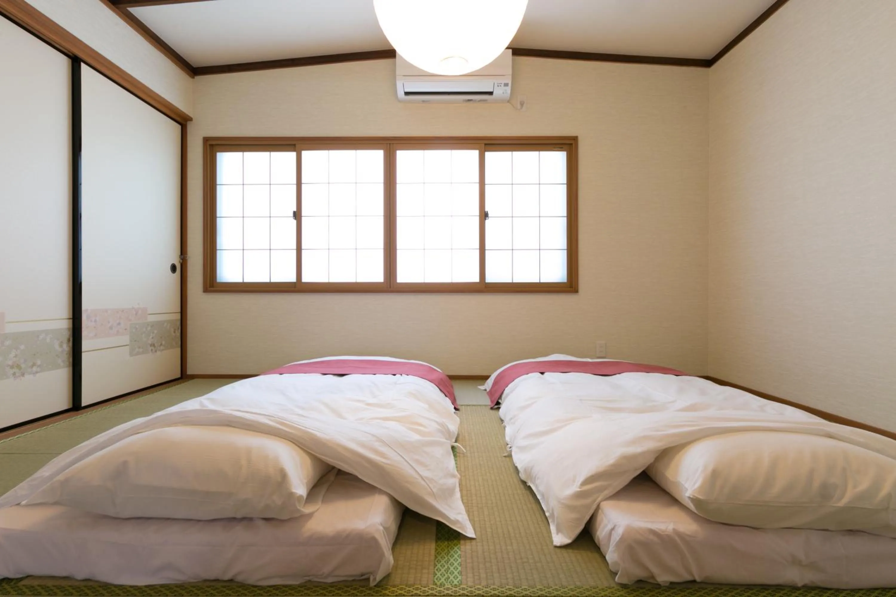 Bedroom, Bed in Kyotoya Tsukinoyu Kukai