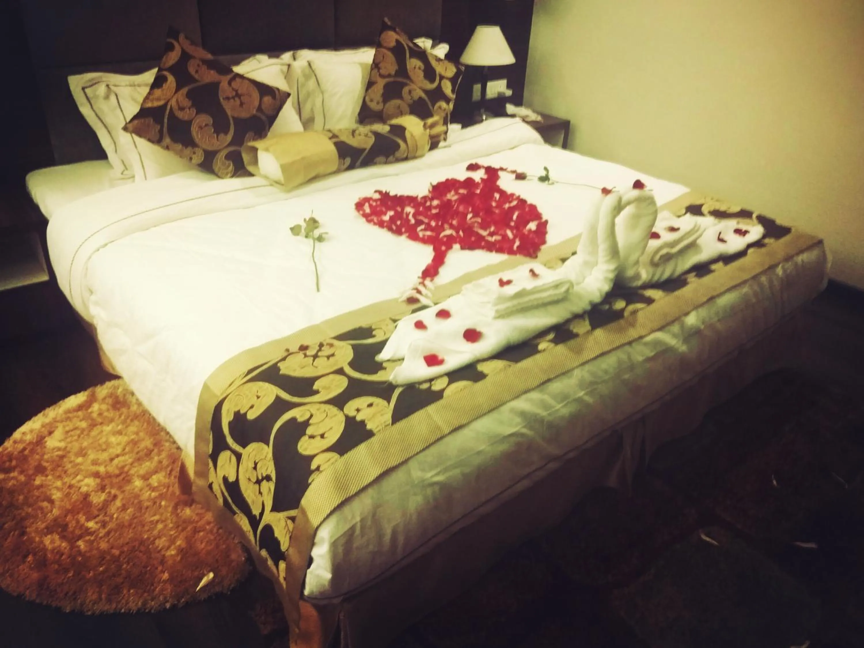 Bed in Pearl Retreat