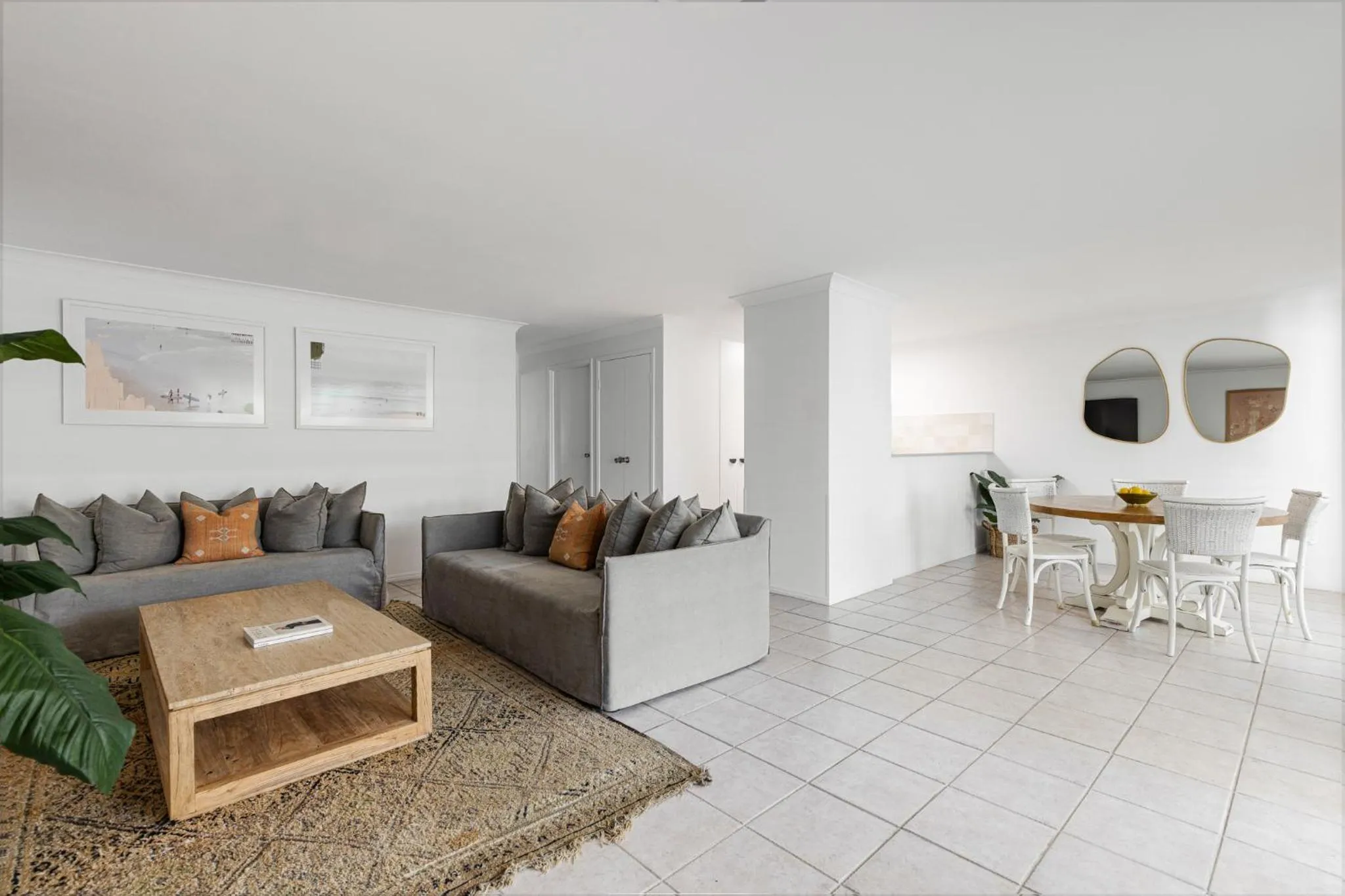 Living room in The Lord Byron