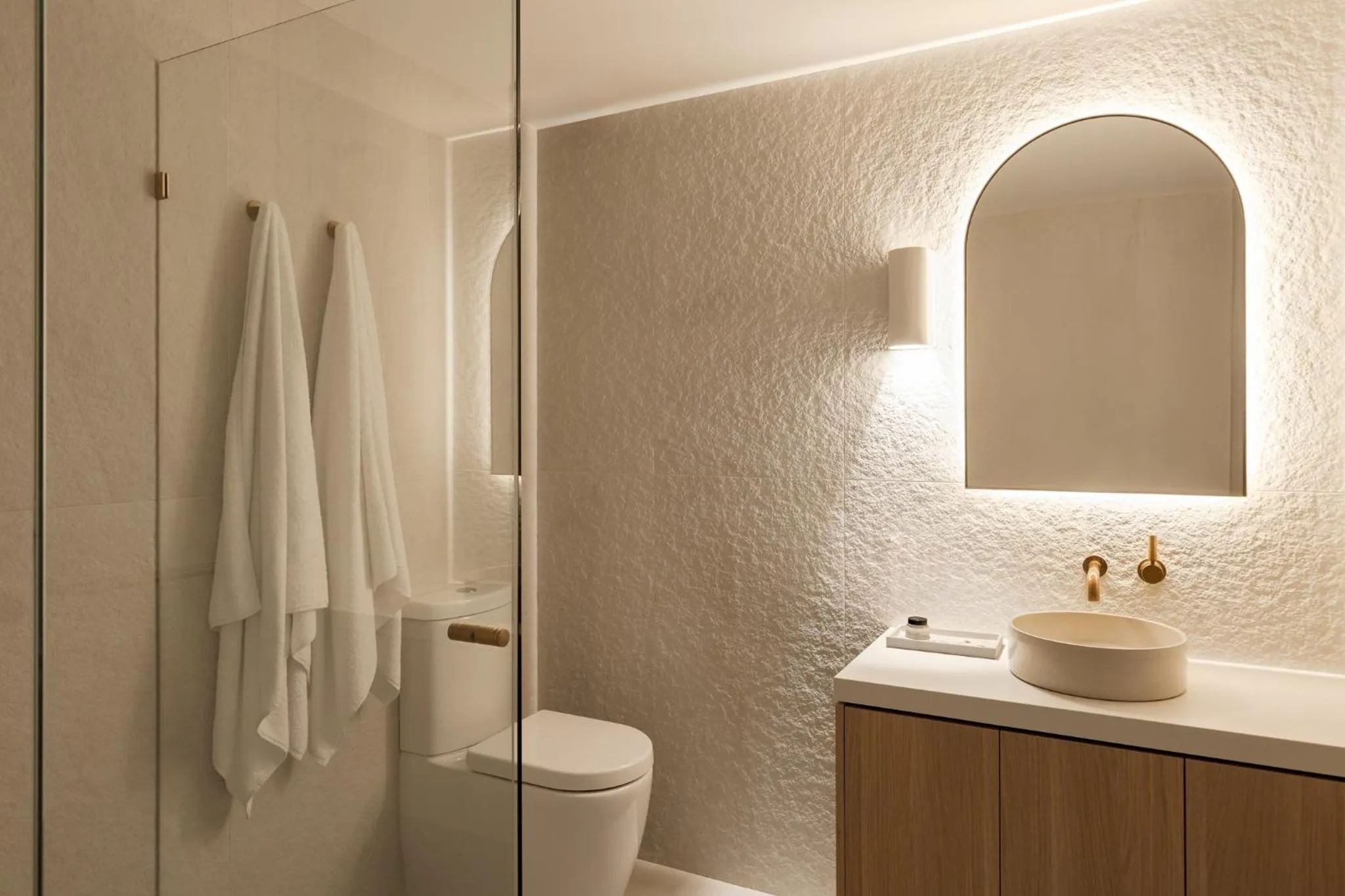 Bathroom in The Lord Byron