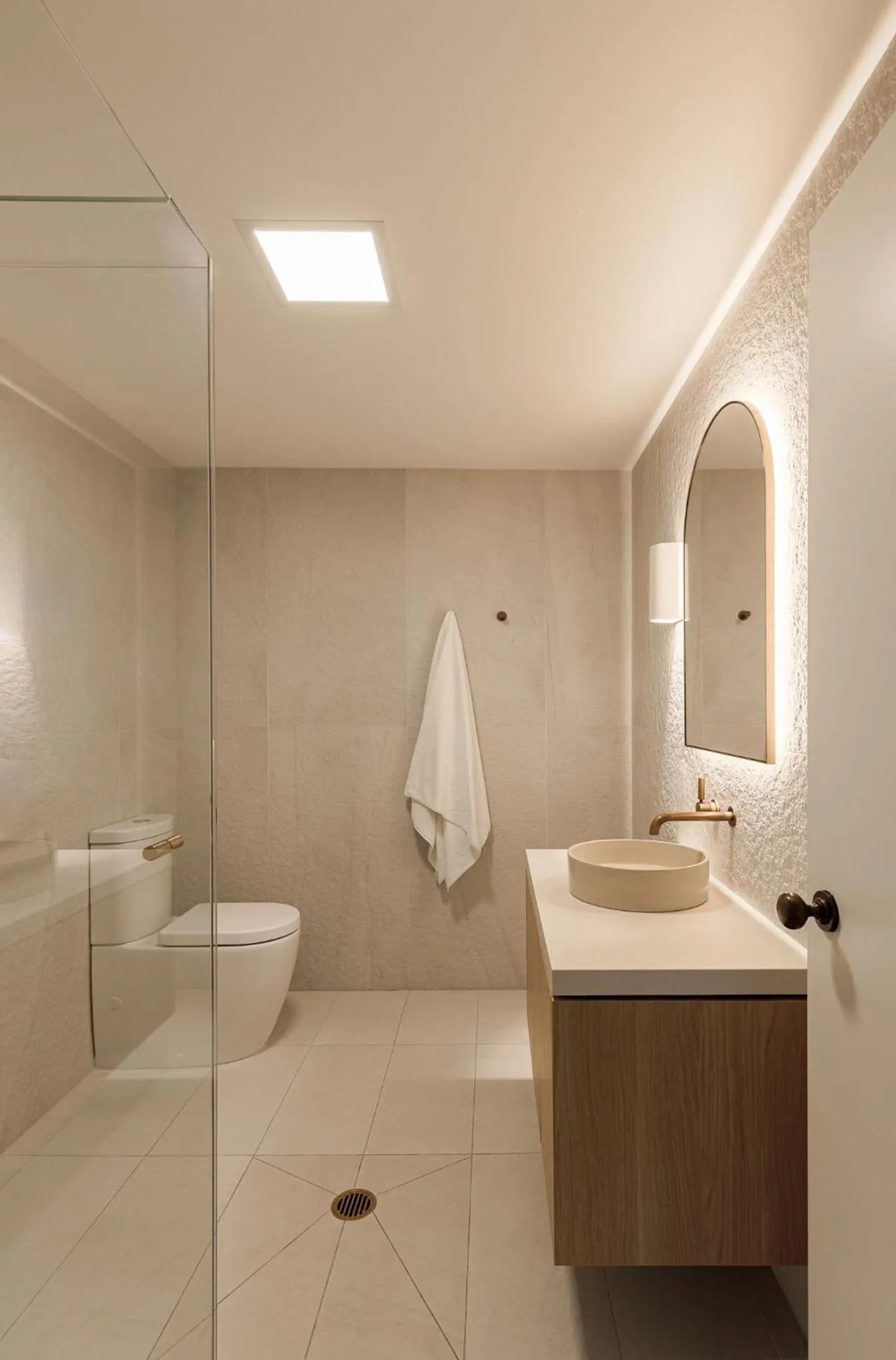 Bathroom in The Lord Byron