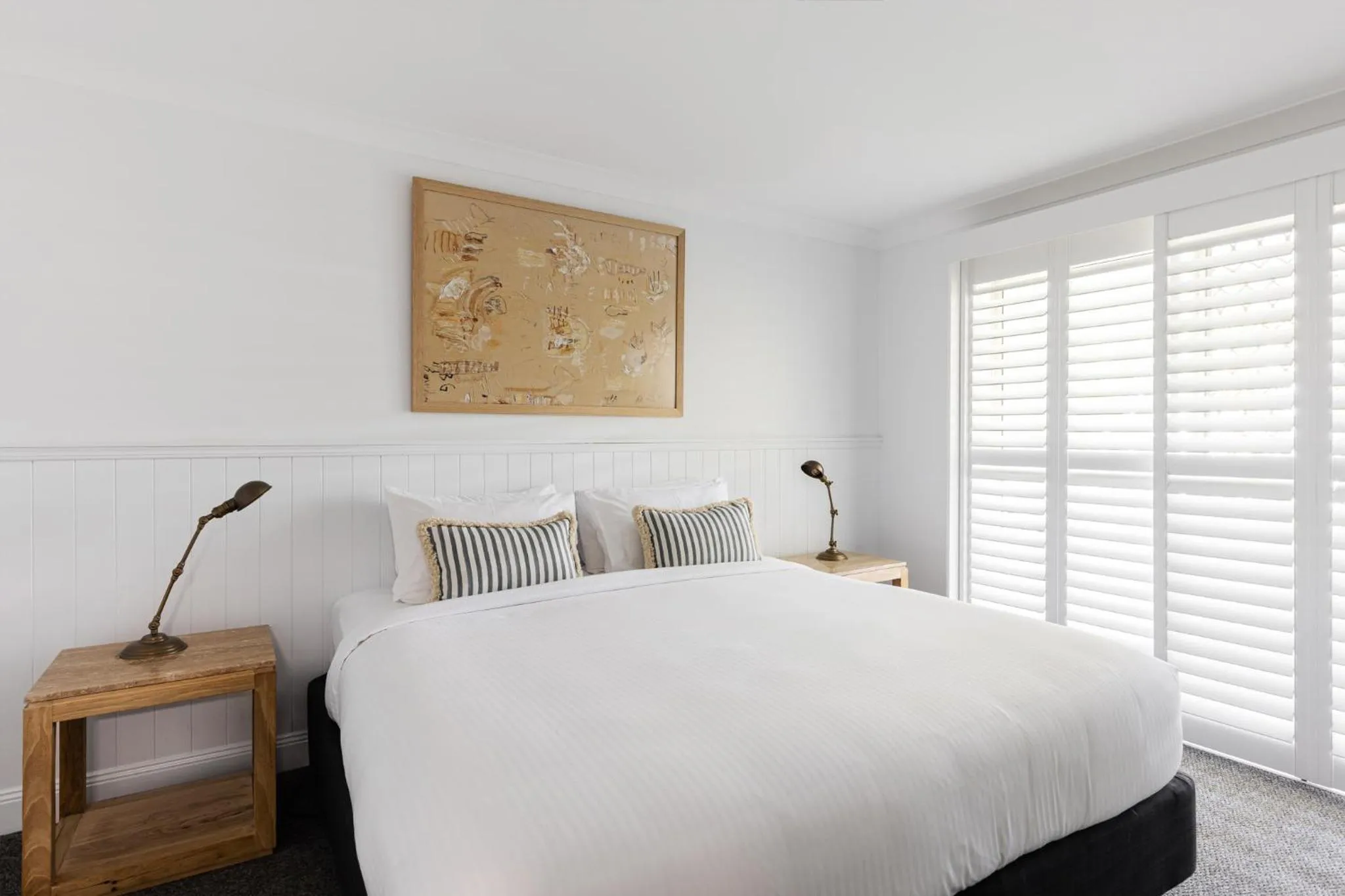 Bedroom, Bed in The Lord Byron