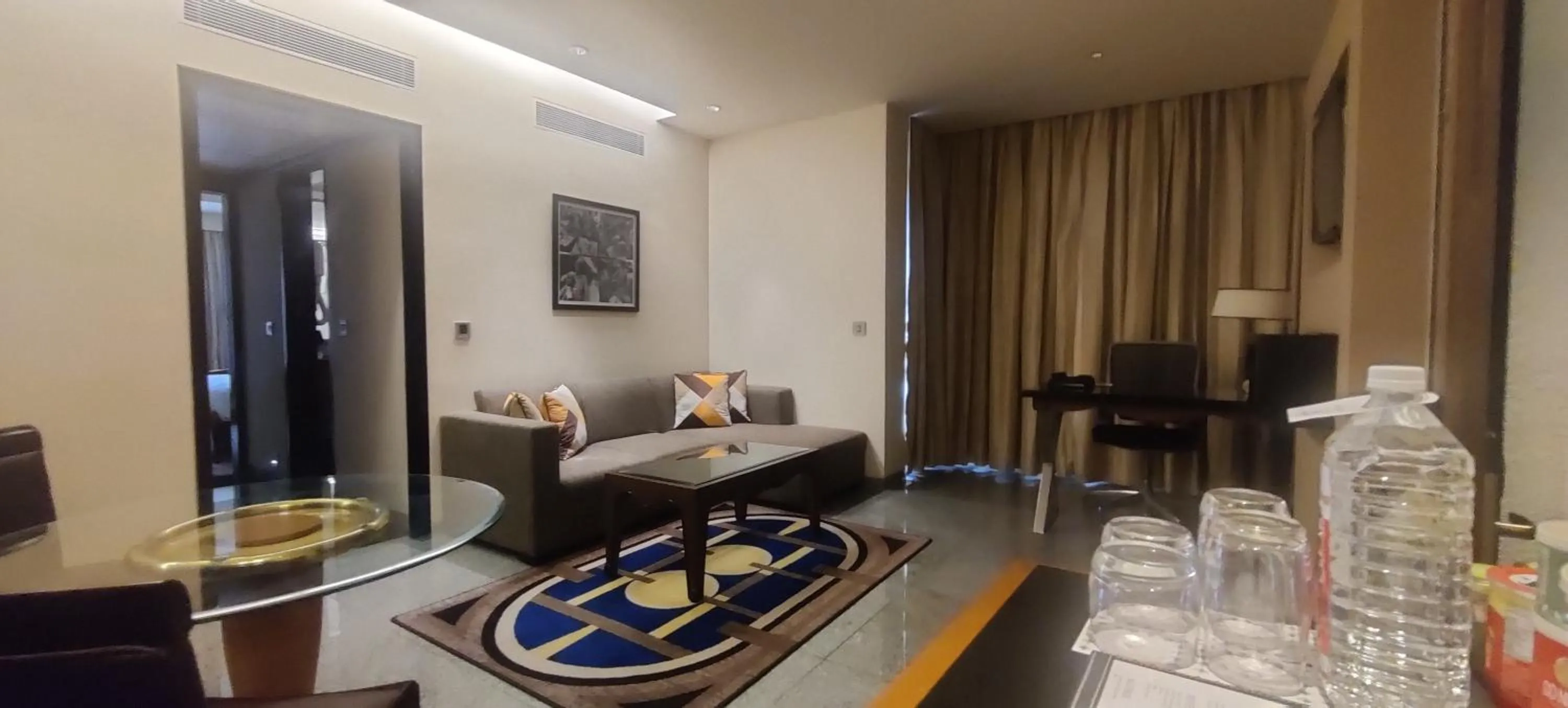 Living room in Hotel Marine Plaza