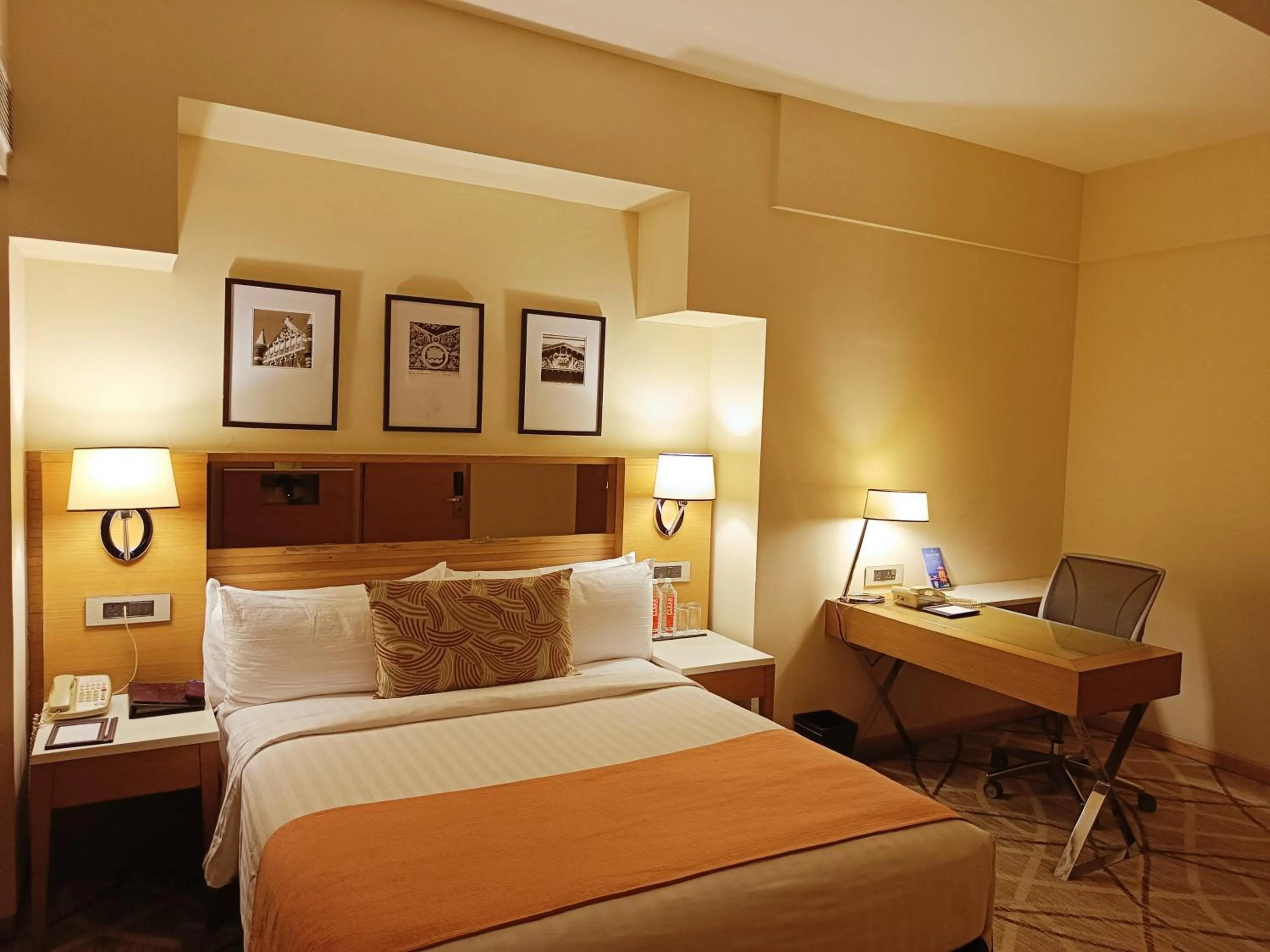 Photo of the whole room, Bed in Hotel Marine Plaza