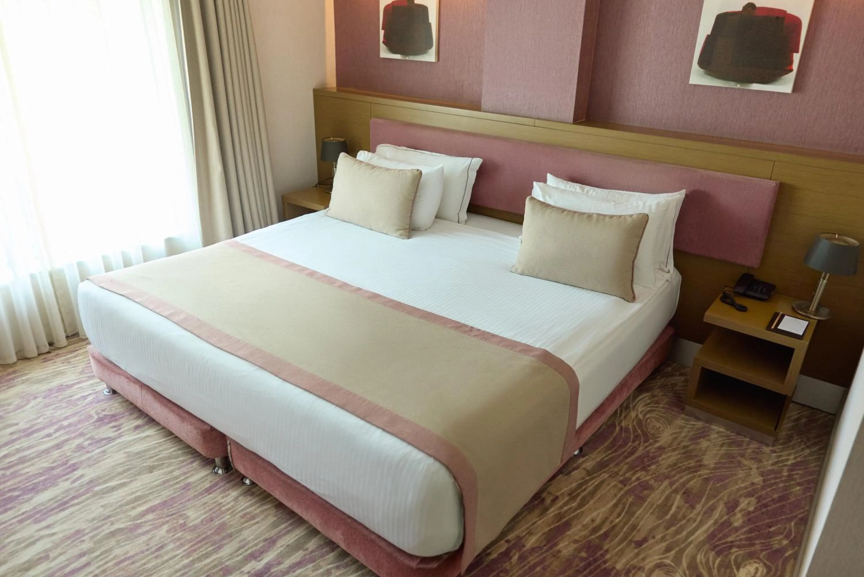 Bed in Avantgarde Urban Levent