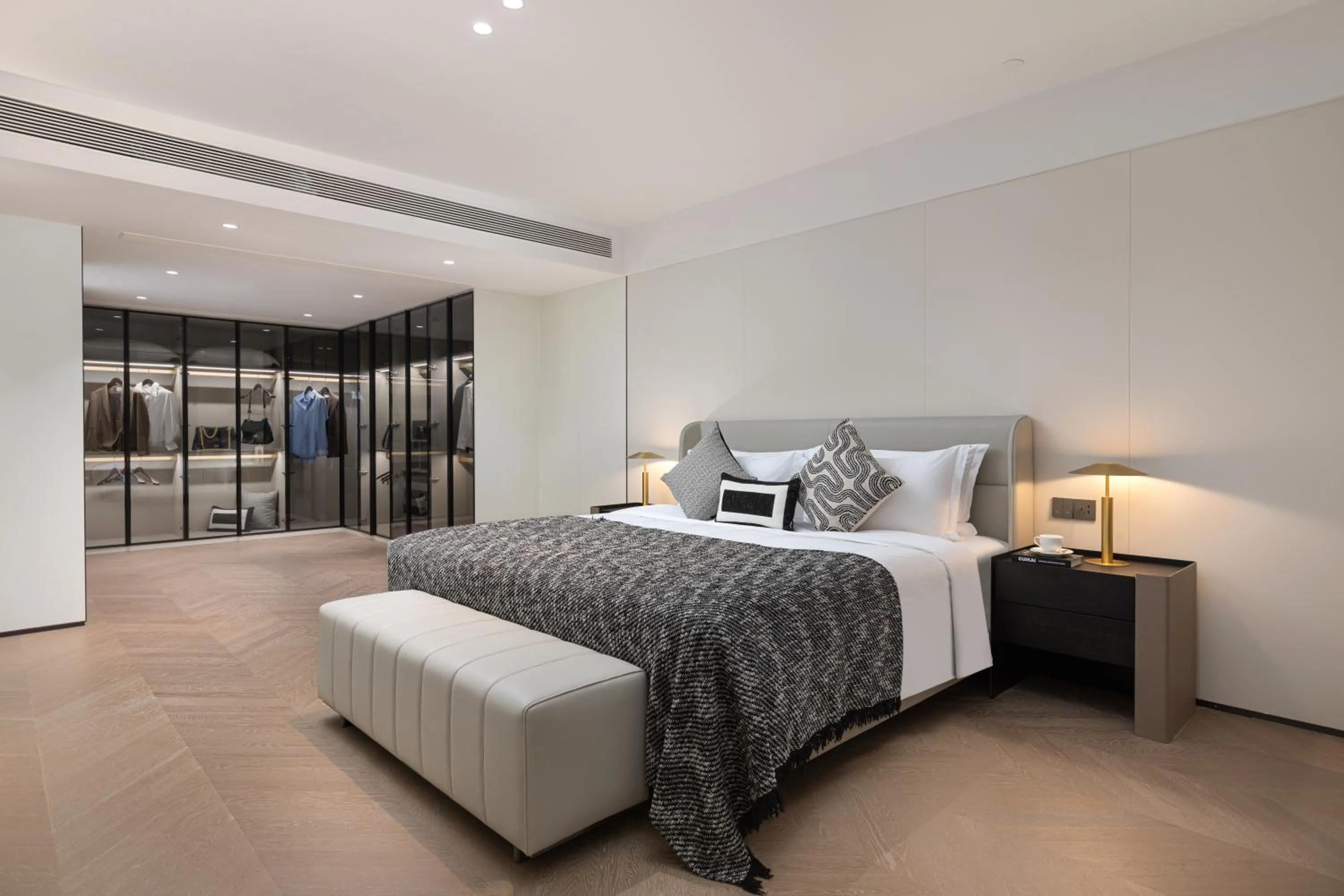 Photo of the whole room, Bed in CM+ Service Apartment Shenzhen Taige