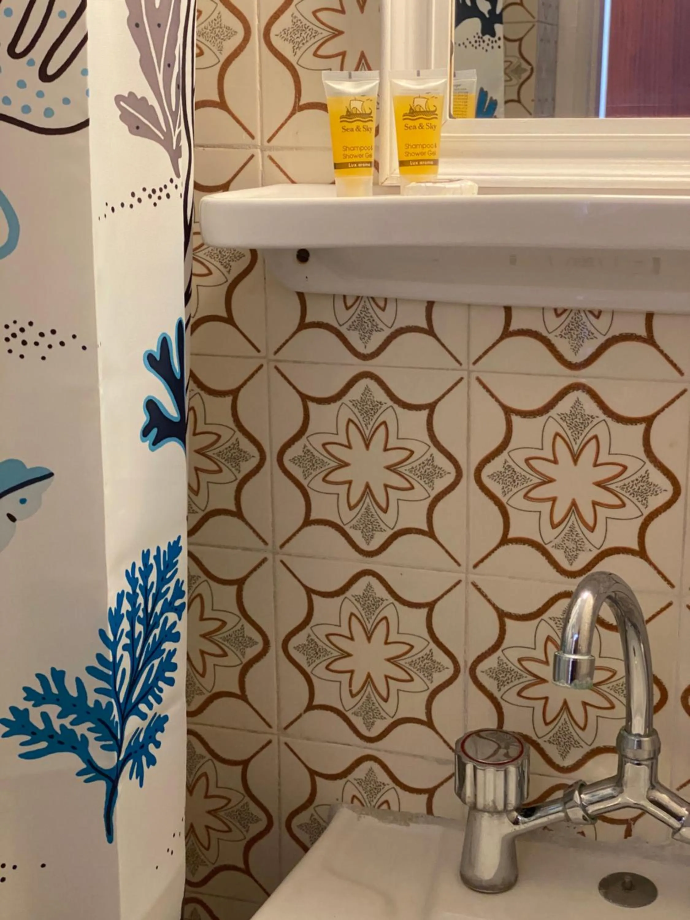 Avra Budget Beach Rooms