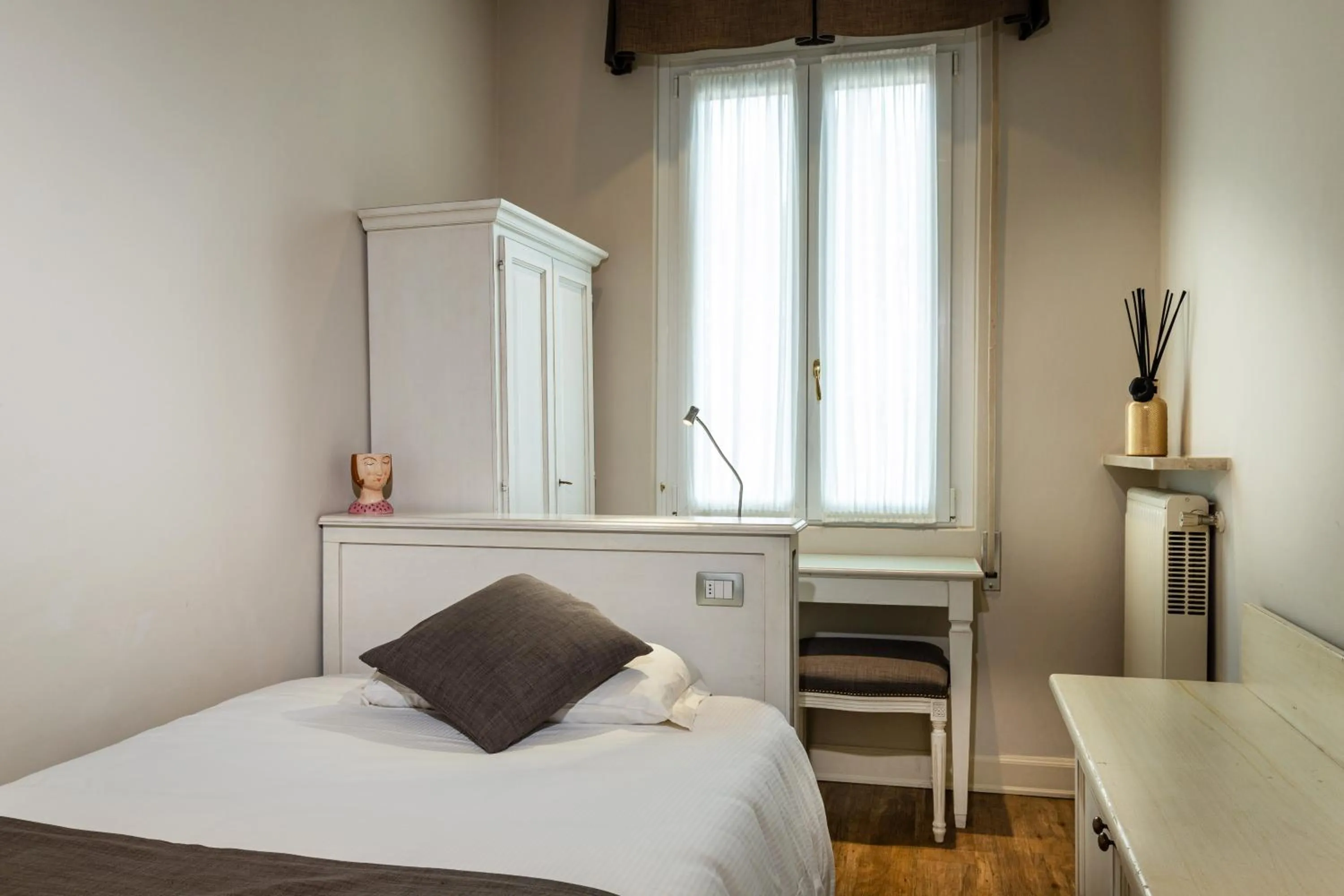 Photo of the whole room in Hotel Marconi