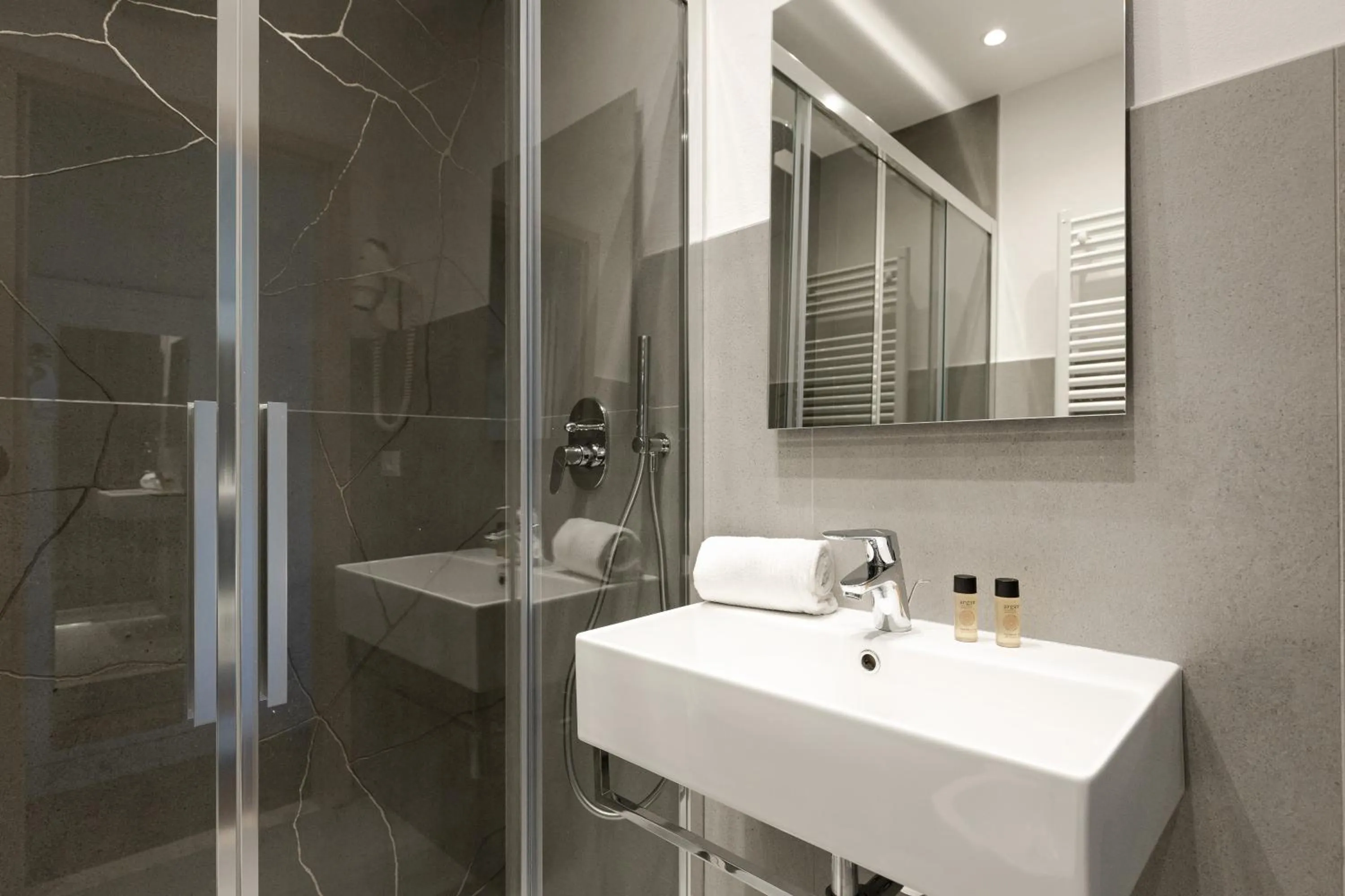 Bathroom in Hotel Marconi