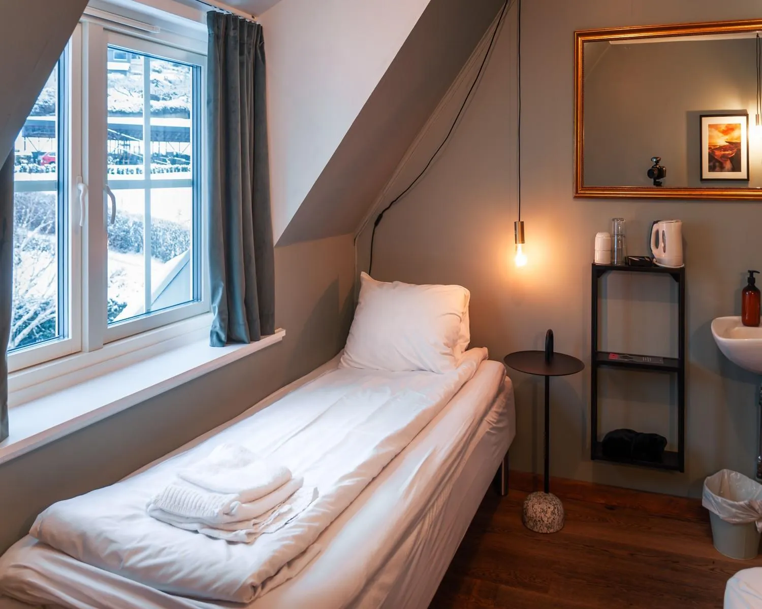 Bed in Trolltunga Hotel