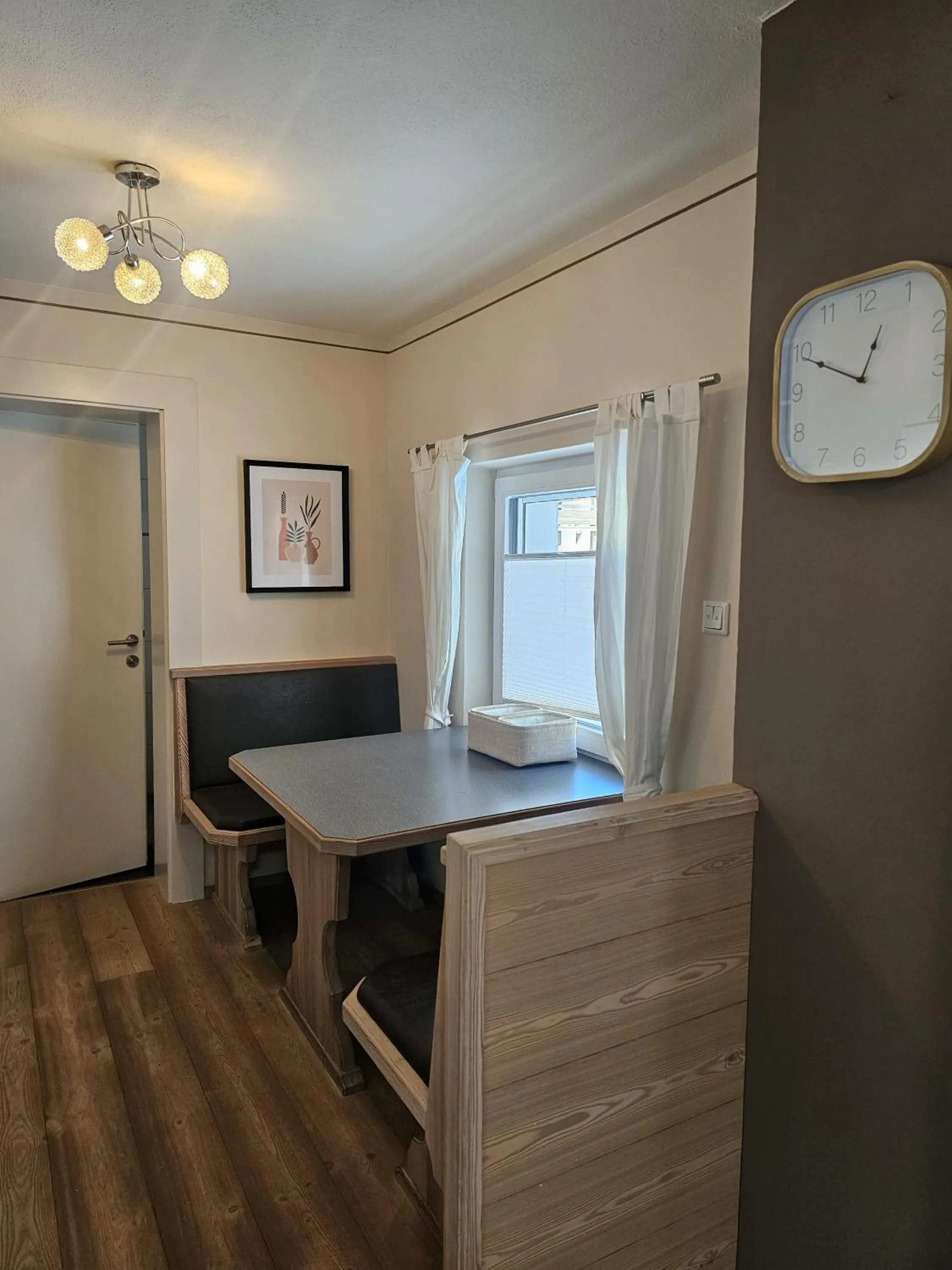 Dining area in Alpenlandhaus Menardi