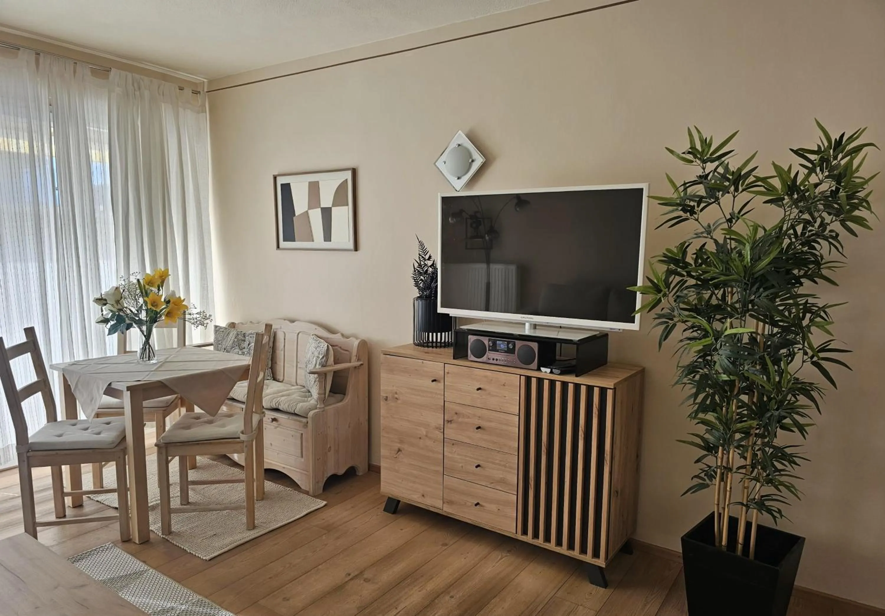 TV and multimedia in Alpenlandhaus Menardi