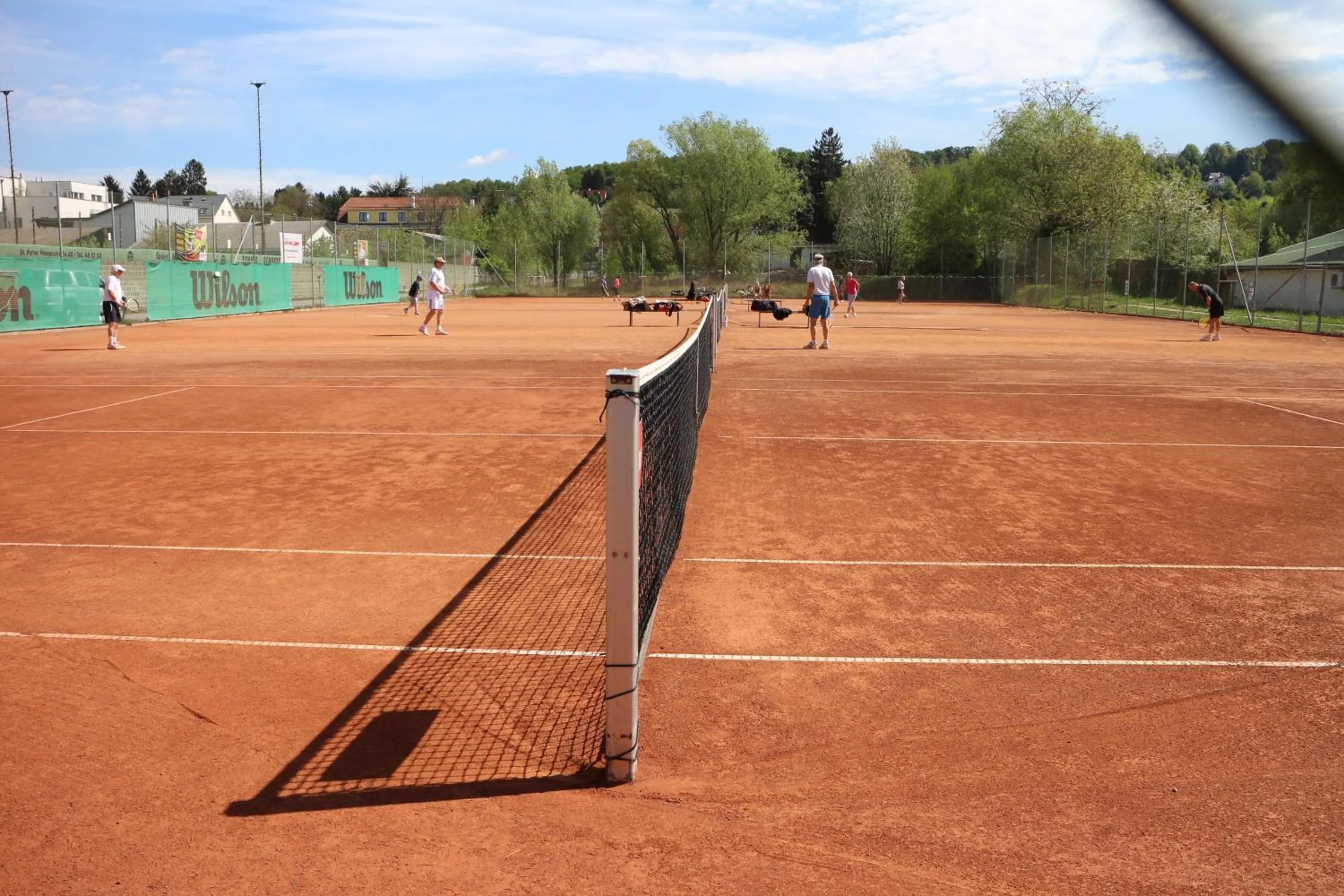 Tennis court in CenterCourt Hotel