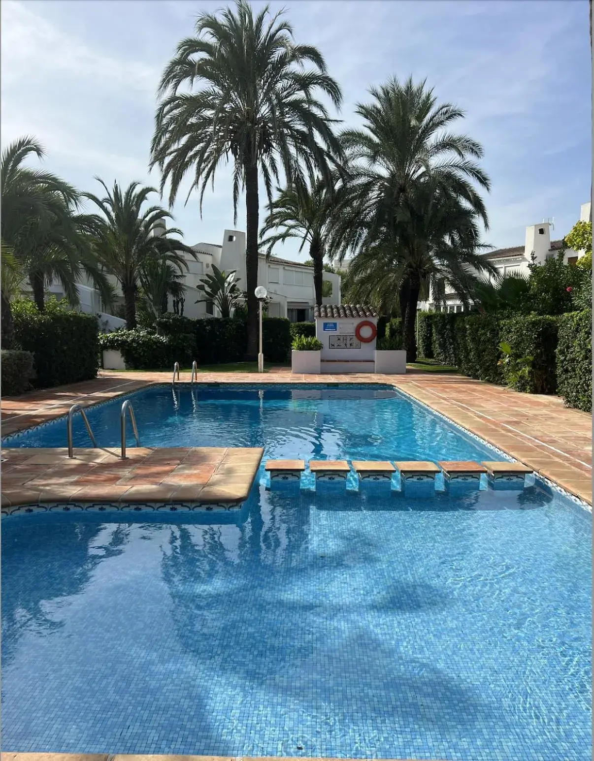 Meerblick & Pool! Traumhaftes Reihenhaus am Strand Meerblick & Pool! Traumhaftes Reihenhaus am Strand