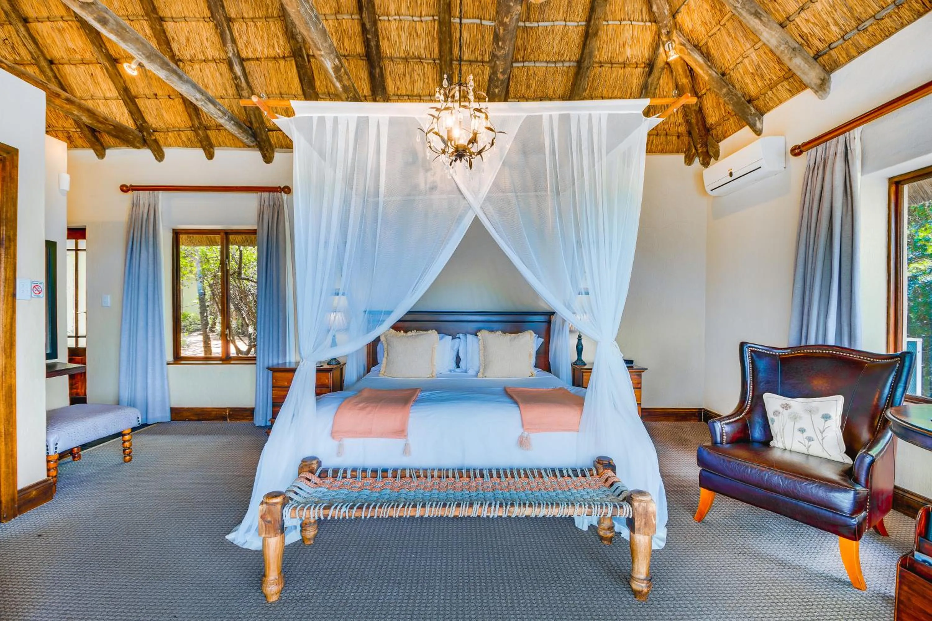 Bed in Hitgeheim Country Lodge