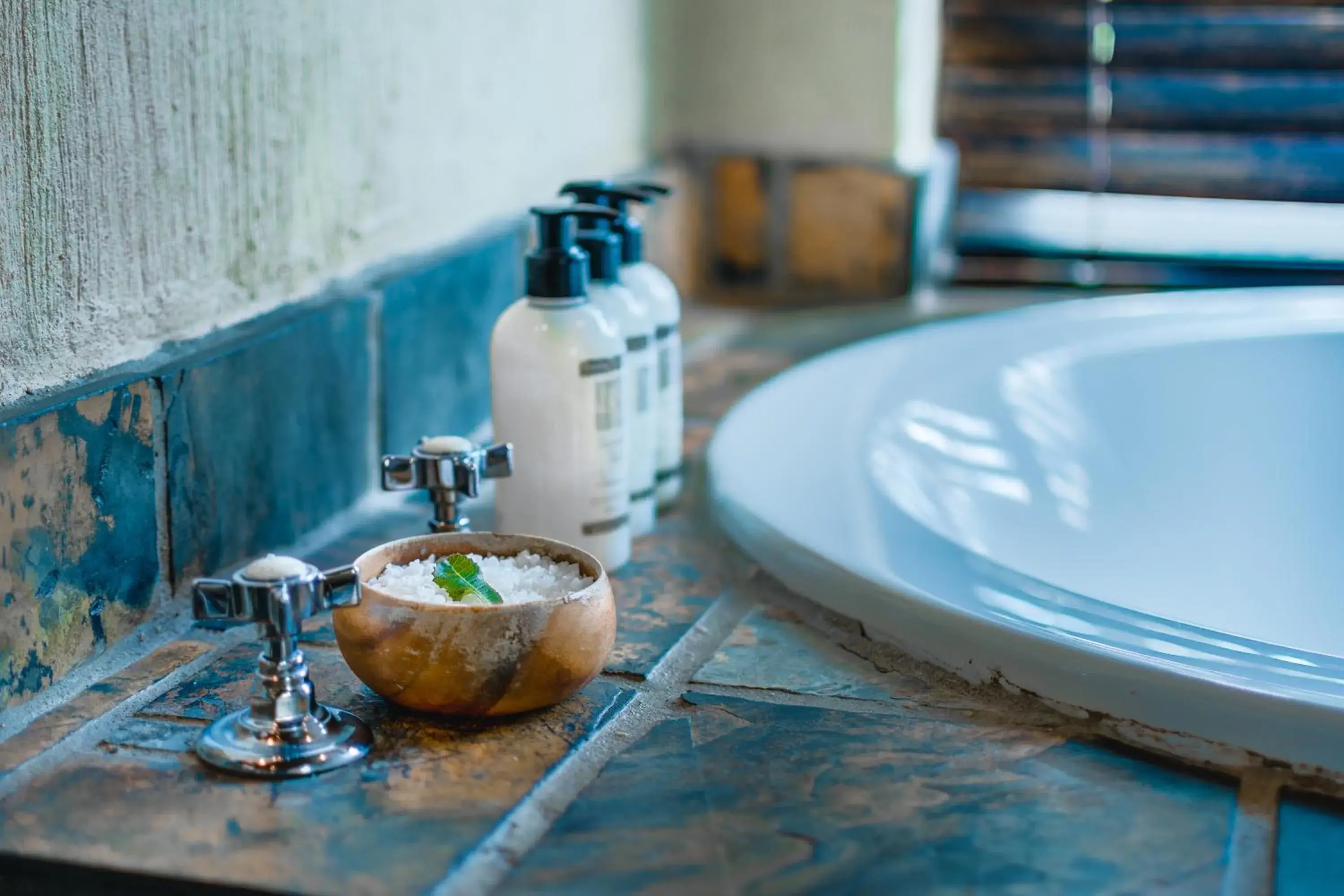 Bathroom in Hitgeheim Country Lodge Bathroom in Hitgeheim Country Lodge