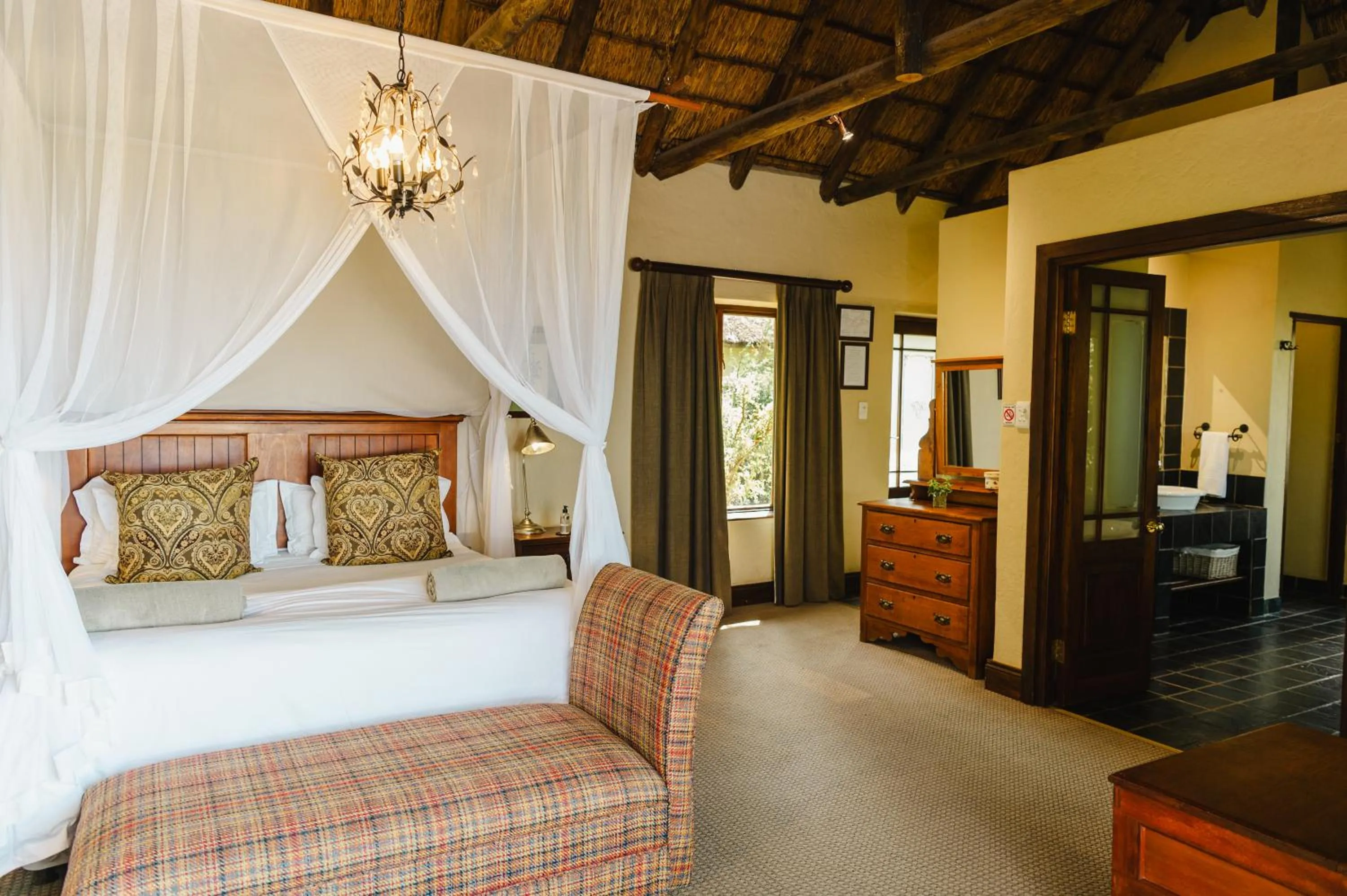 Bed in Hitgeheim Country Lodge